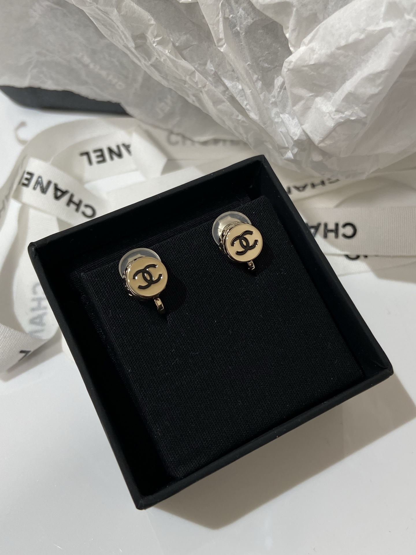 CHANEL Женские серьги CHANEL Женские серьги