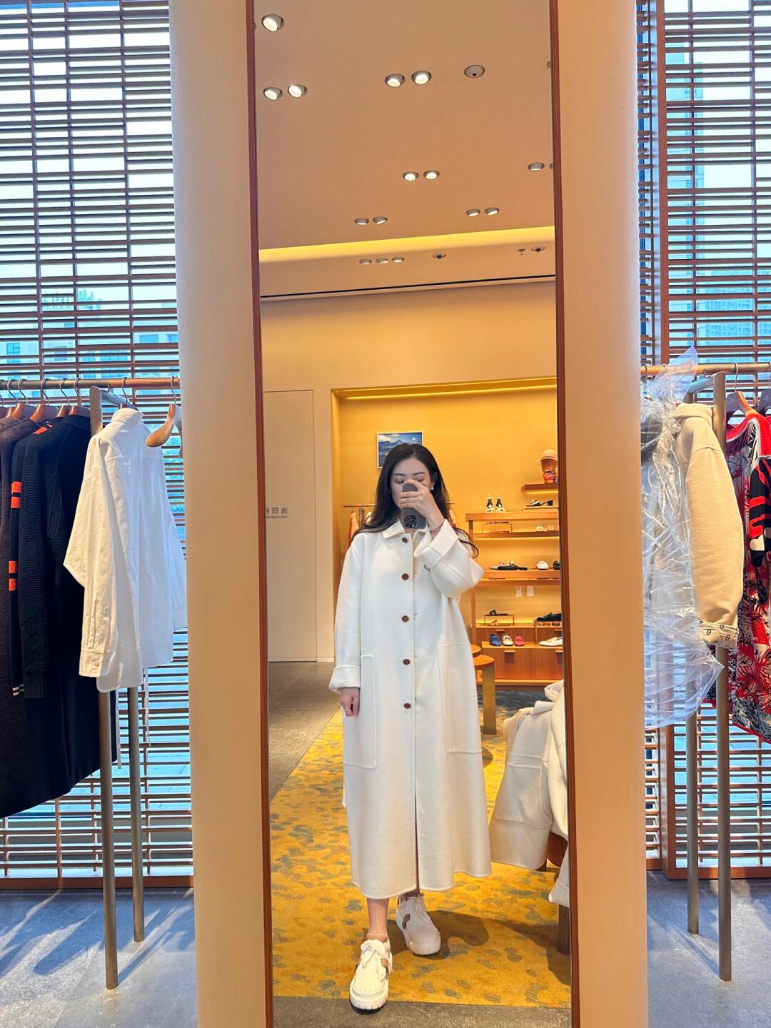 HERMES Женское пальто прямого кроя