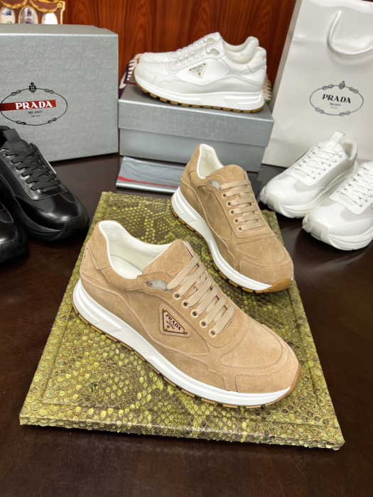 PRADA Мужские кроссовки