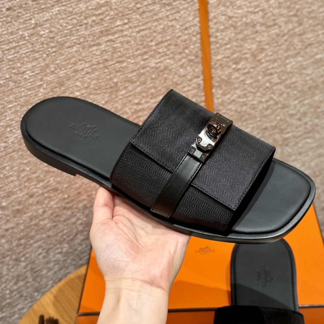 HERMES Мужские сандалии Gabriel