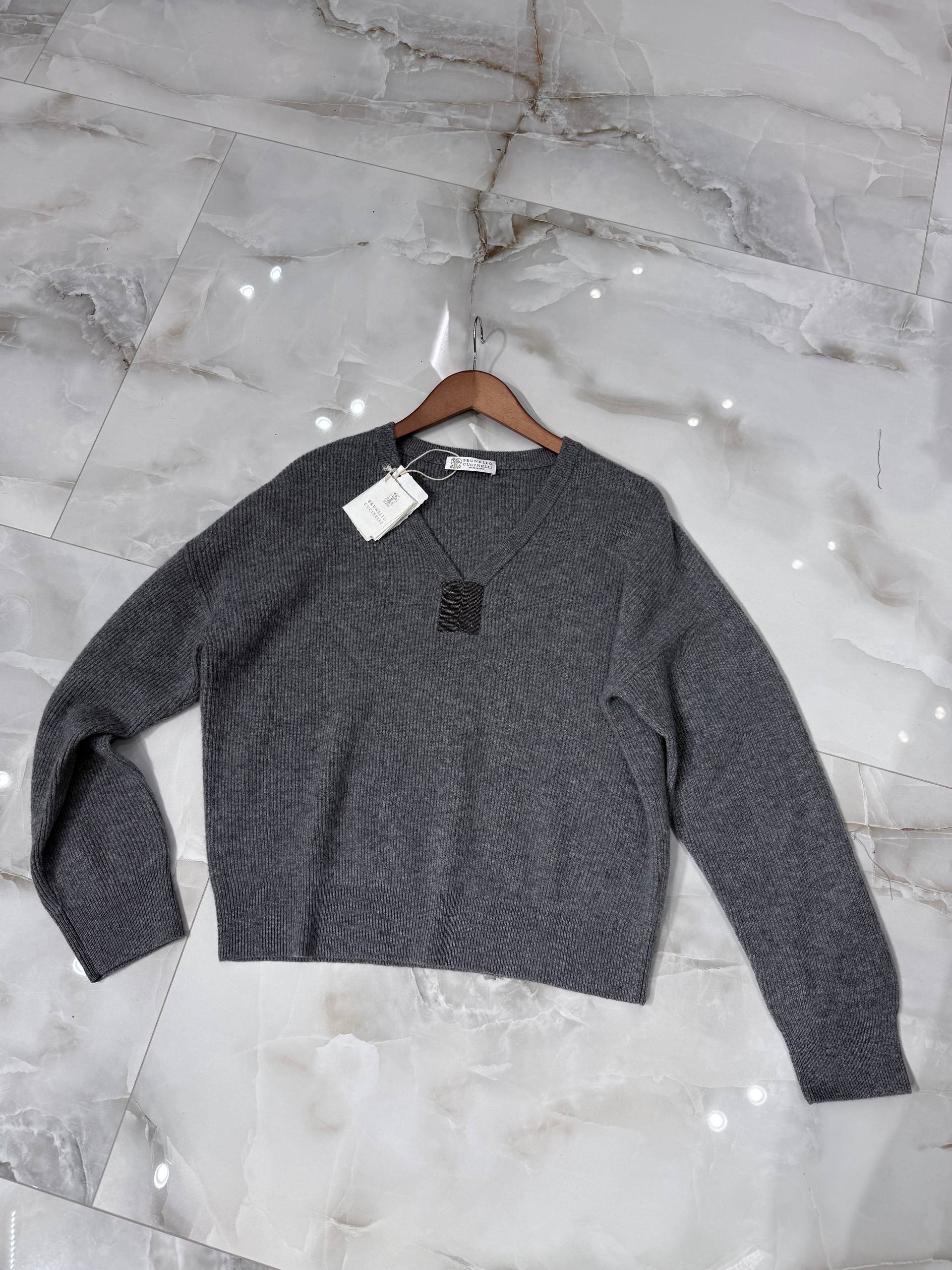 BRUNELLO CUCINELLI Женский джемпер из кашемира BRUNELLO CUCINELLI Женский джемпер из кашемира