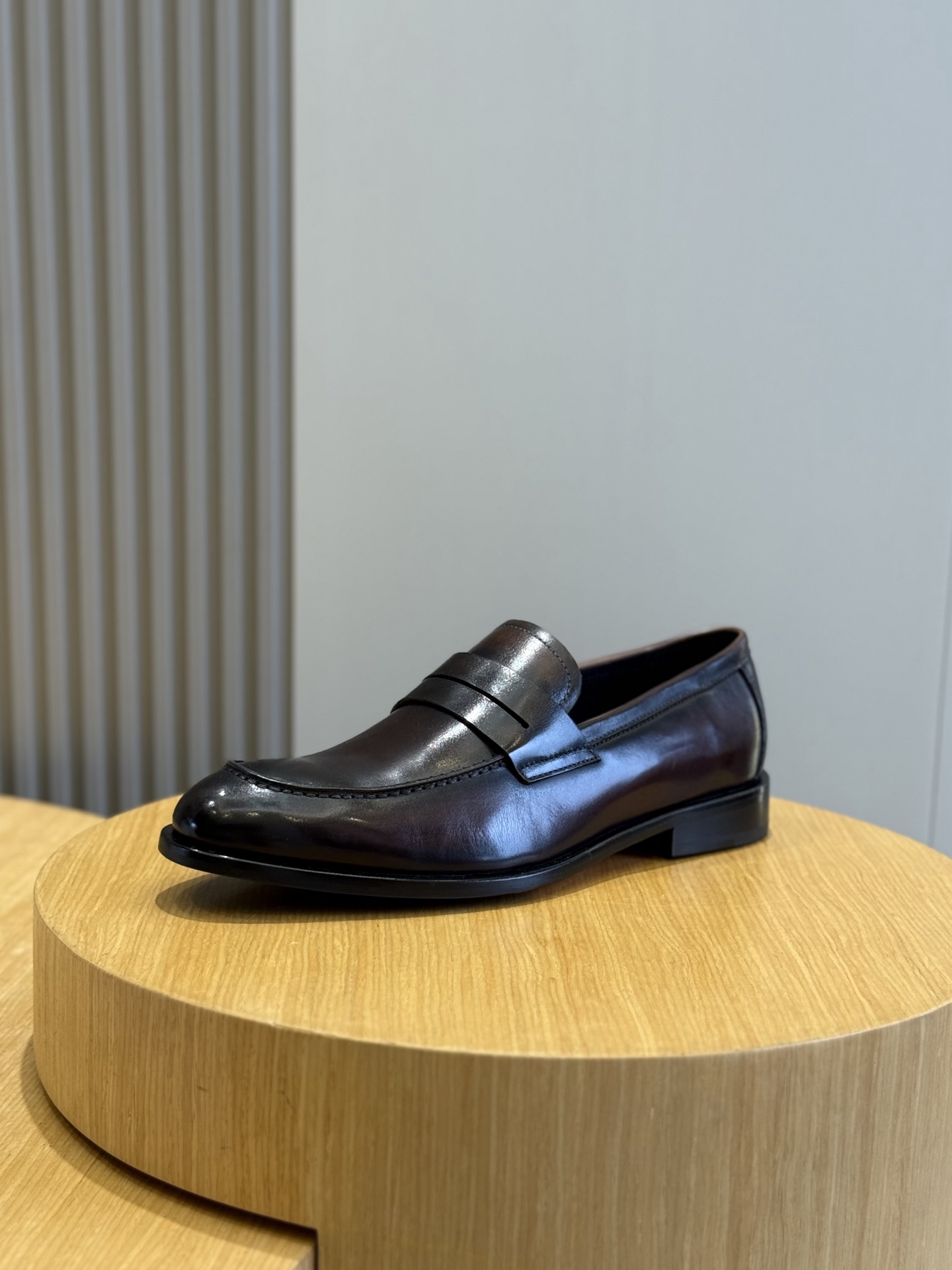 BERLUTI Мужские туфли из коровьей кожи 