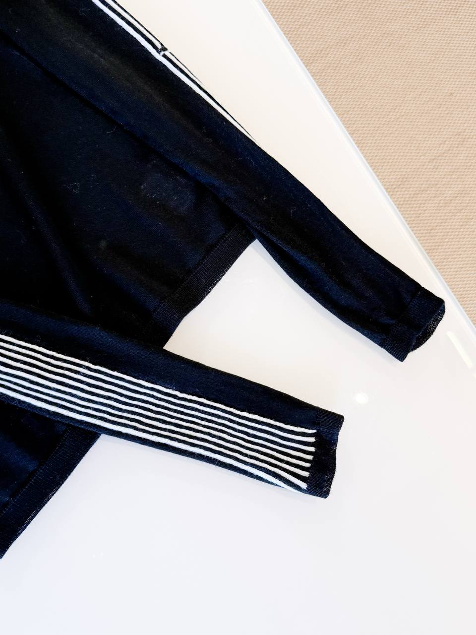 CHRISTIAN DIOR Женский лонгслив CHRISTIAN DIOR Женский лонгслив