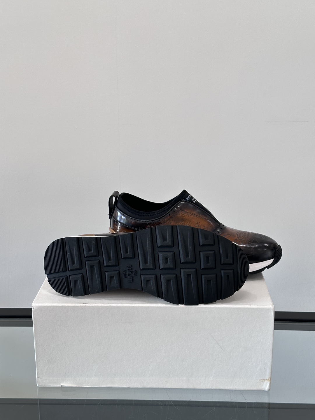 BERLUTI Мужские кроссовки коровья кожа