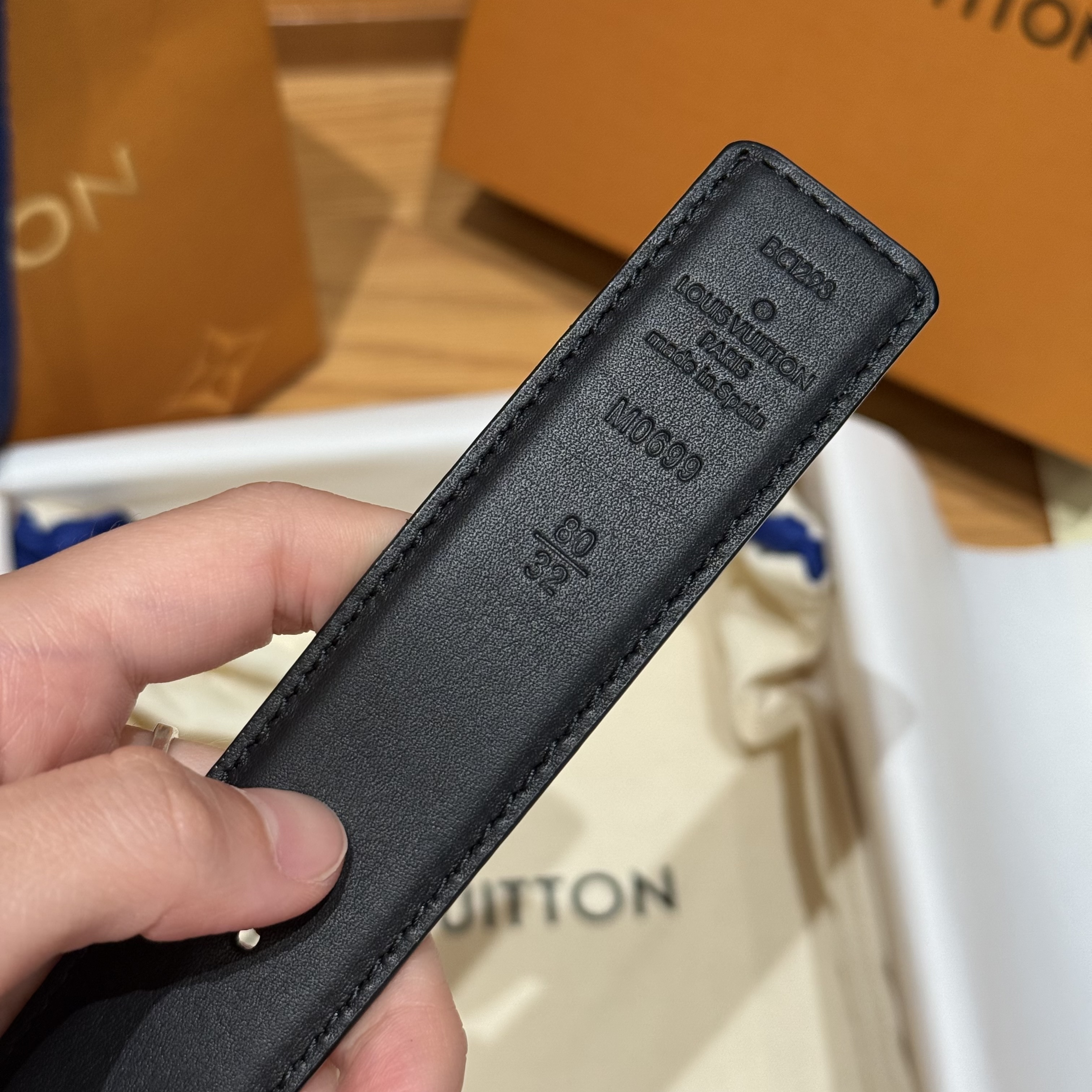 LOUIS VUITTON Женский ремень LOUIS VUITTON Женский ремень