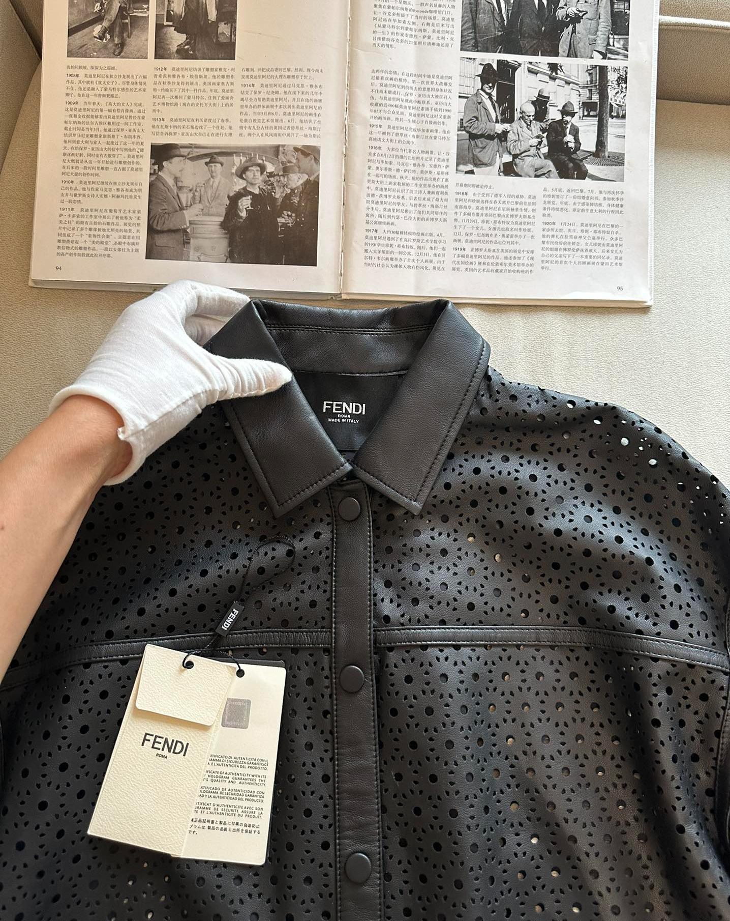 FENDI Женская кожаная куртка