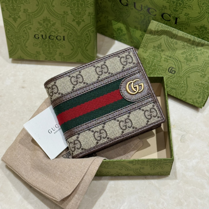 GUCCI Кошелек GG Supreme