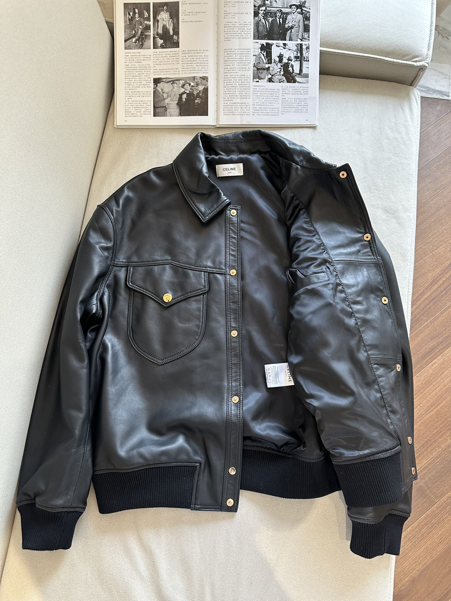 CELINE Женская кожаная куртка CELINE Женская кожаная куртка