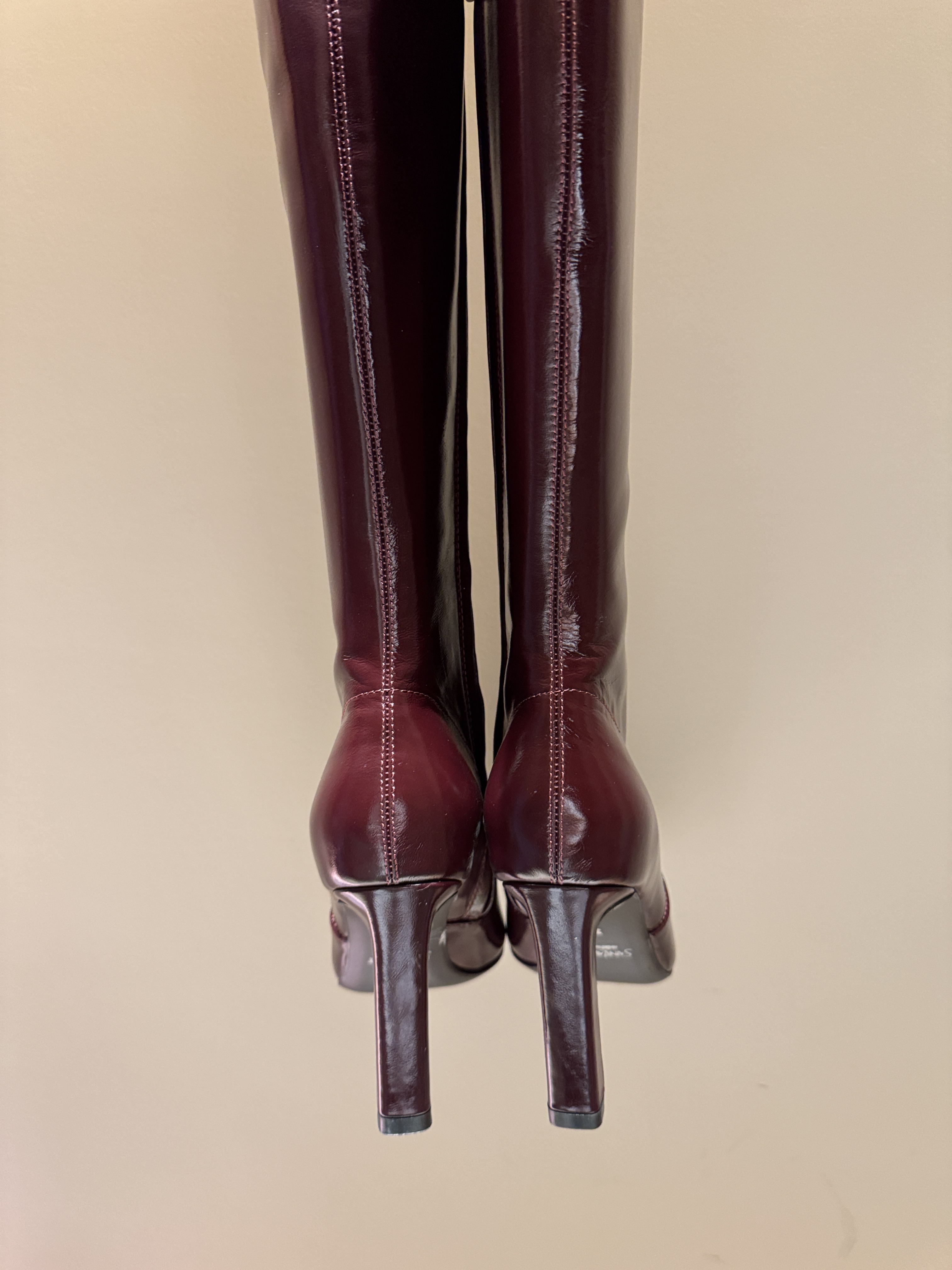 SAINT LAURENT Женские сапоги из телячьей кожи SAINT LAURENT Женские сапоги из телячьей кожи