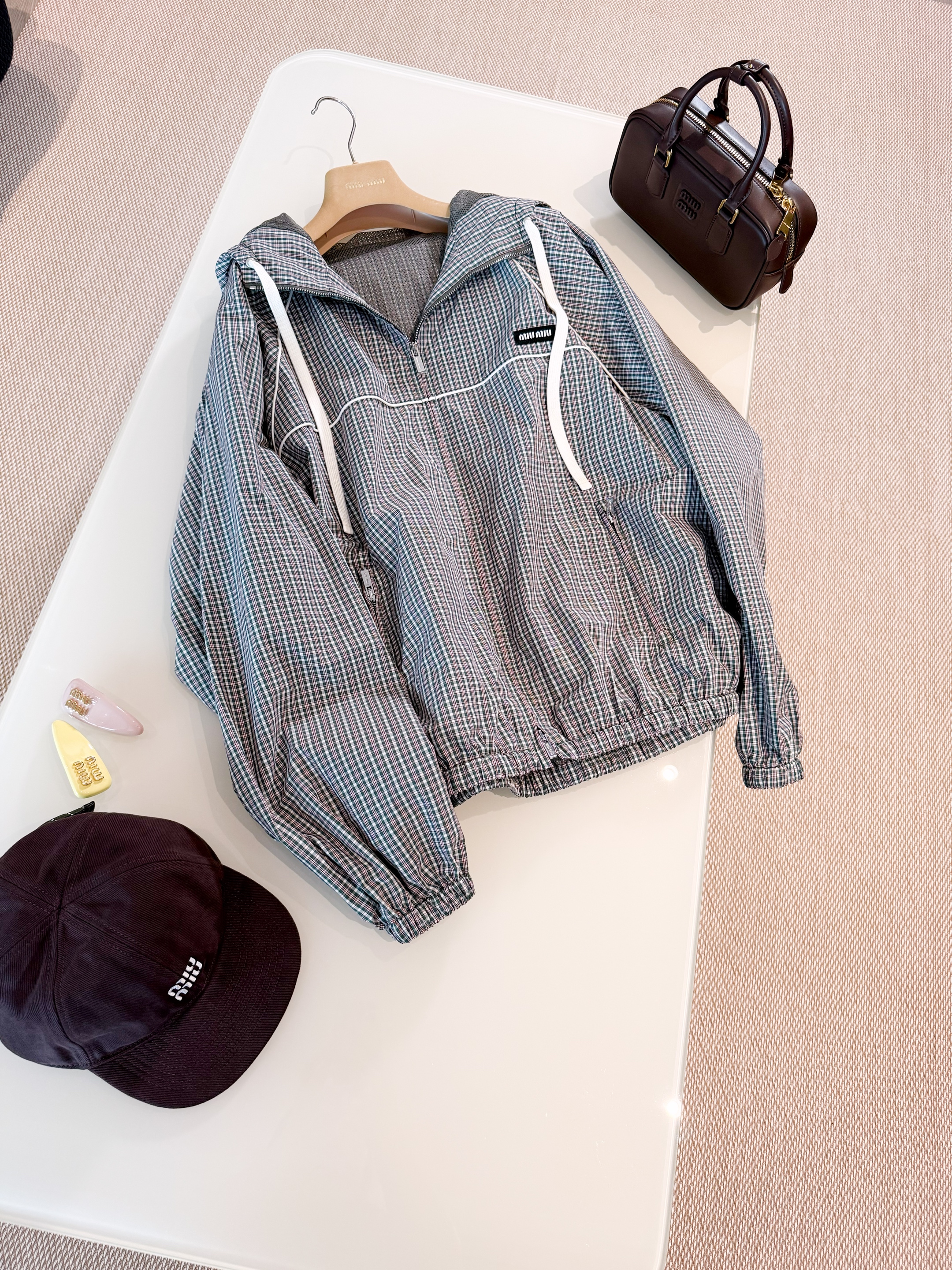 MIU MIU Женская куртка из хлопка MIU MIU Женская куртка из хлопка