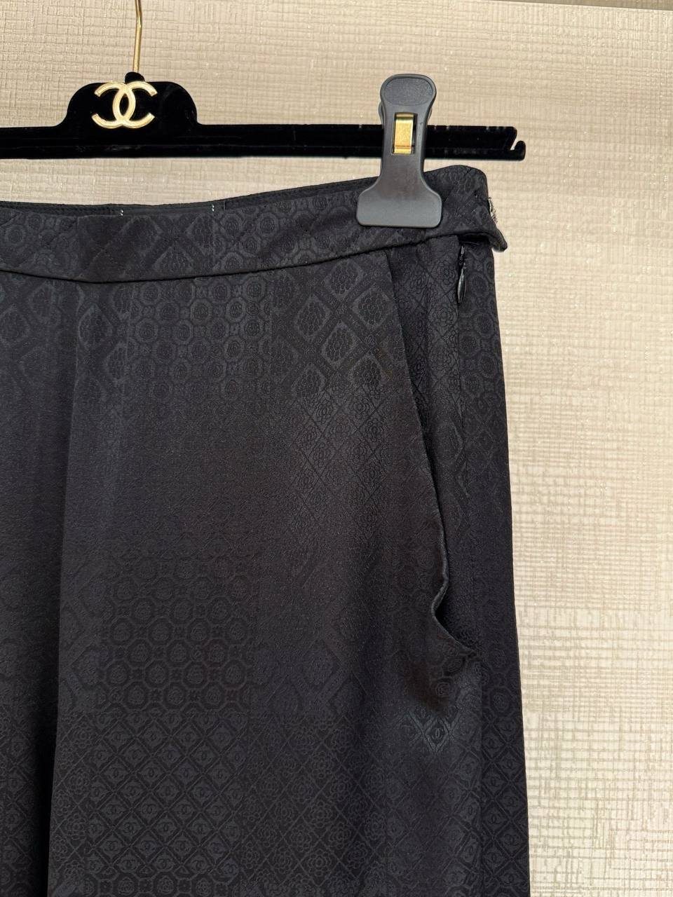 CHANEL Женские брюки CHANEL Женские брюки