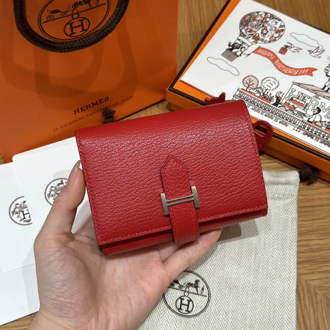 HERMES Кошелёк Bearn 11 см Q5/Rouge casque Chèvre HERMES Кошелёк Bearn 11 см Q5/Rouge casque Chèvre