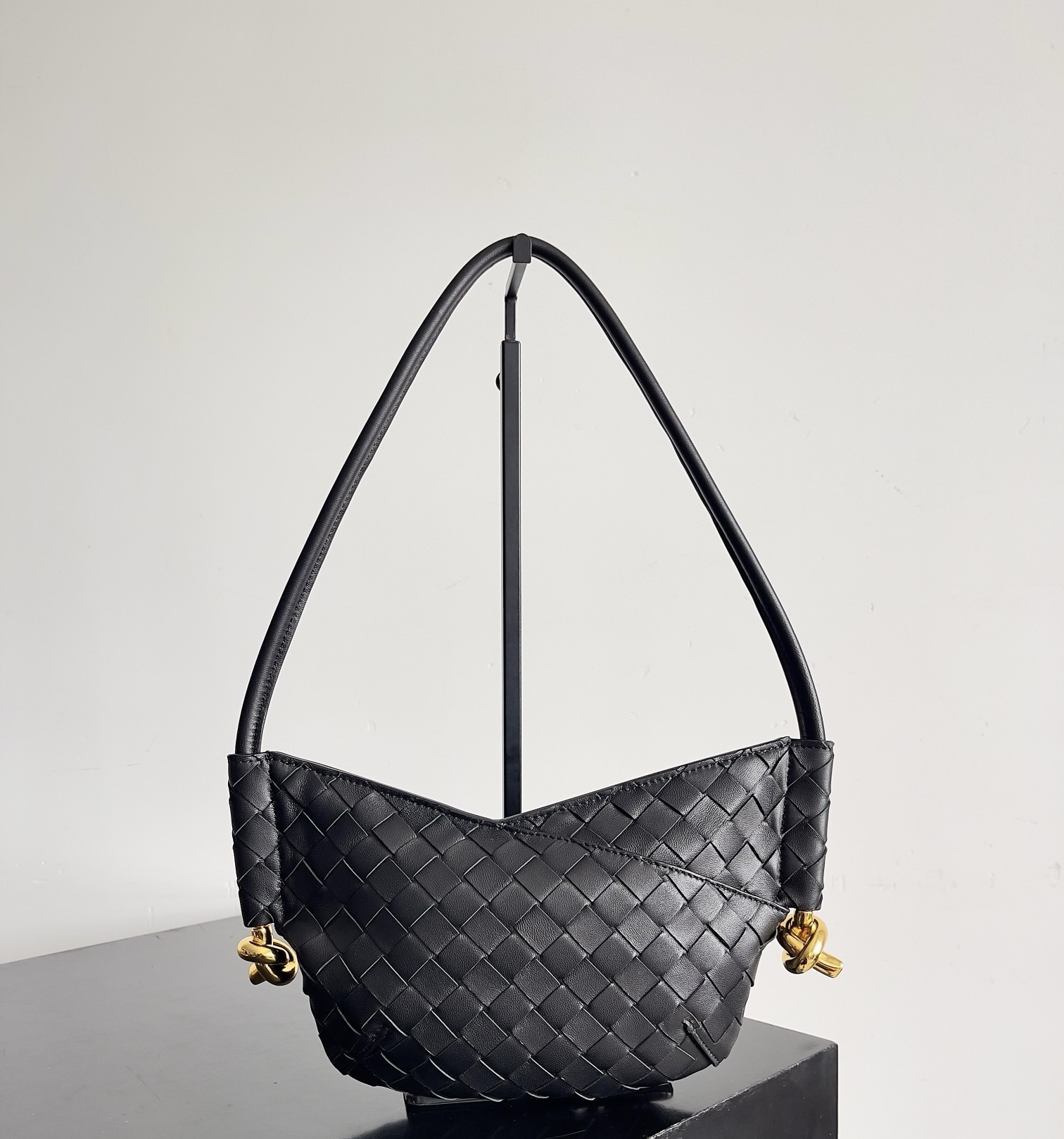 BOTTEGA VENETA Женская сумка Solstice Baby