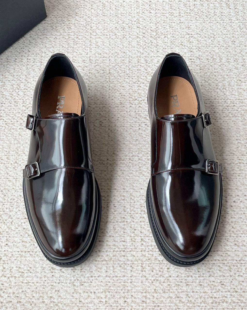 PRADA Мужские туфли из телячьей кожи  PRADA Мужские туфли из телячьей кожи