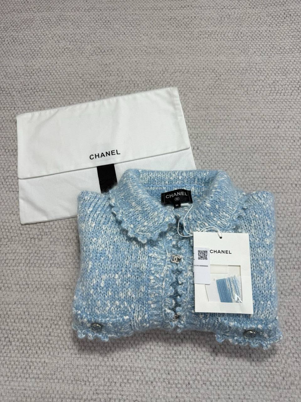 CHANEL Женский кардиган из шерсти CHANEL Женский кардиган из шерсти