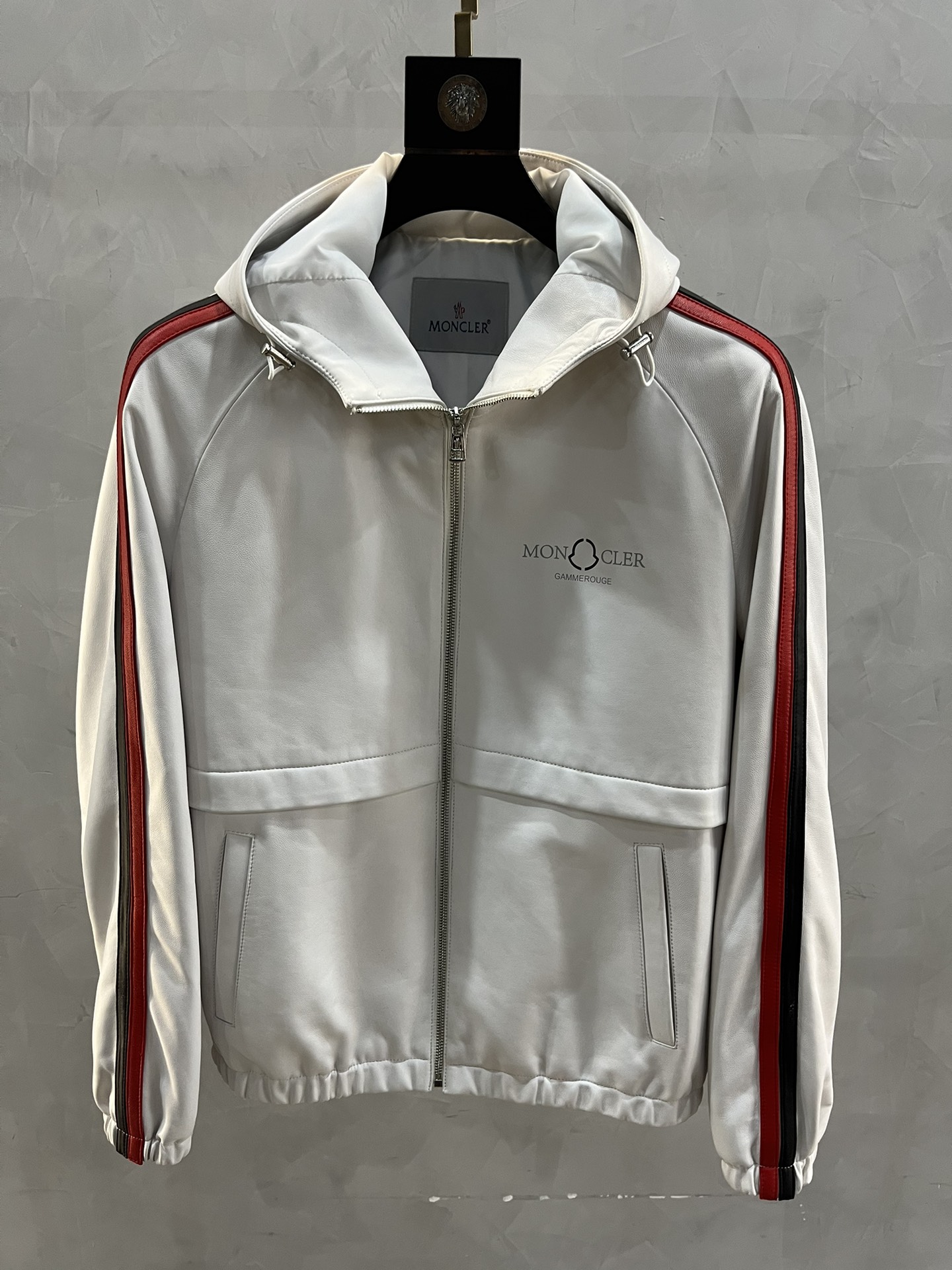 MONCLER Мужская кожаная куртка  MONCLER Мужская кожаная куртка