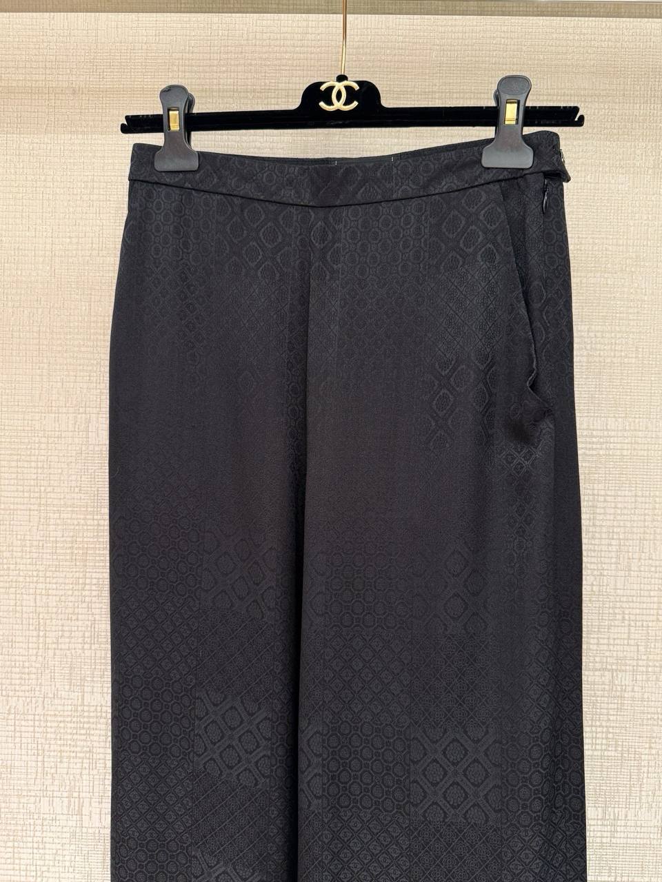 CHANEL Женские брюки CHANEL Женские брюки