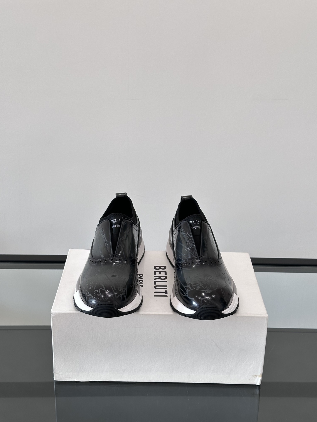 BERLUTI Мужские кроссовки коровья кожа