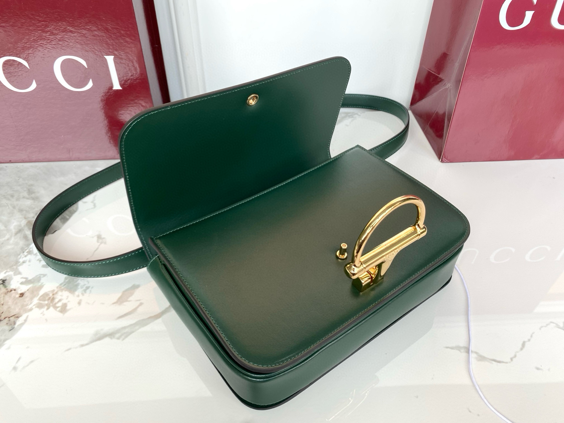 GUCCI Женская сумка Gucci Siena small shoulder bag