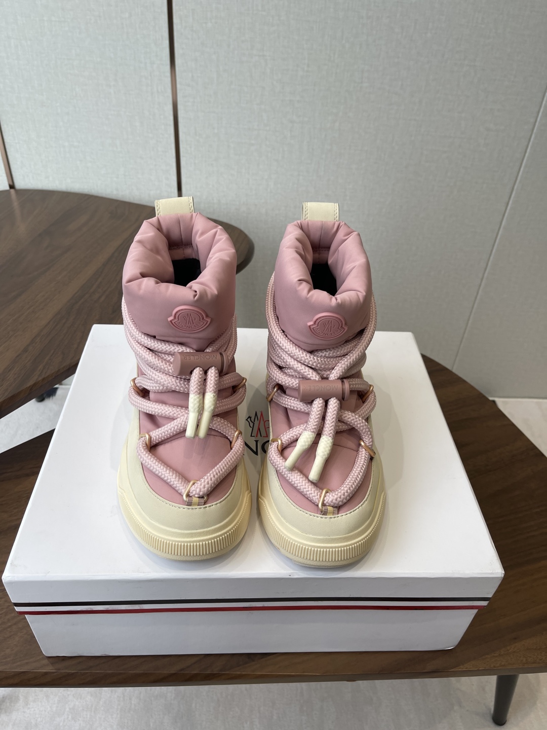 MONCLER Женские горнолыжные ботинки Altive Mid