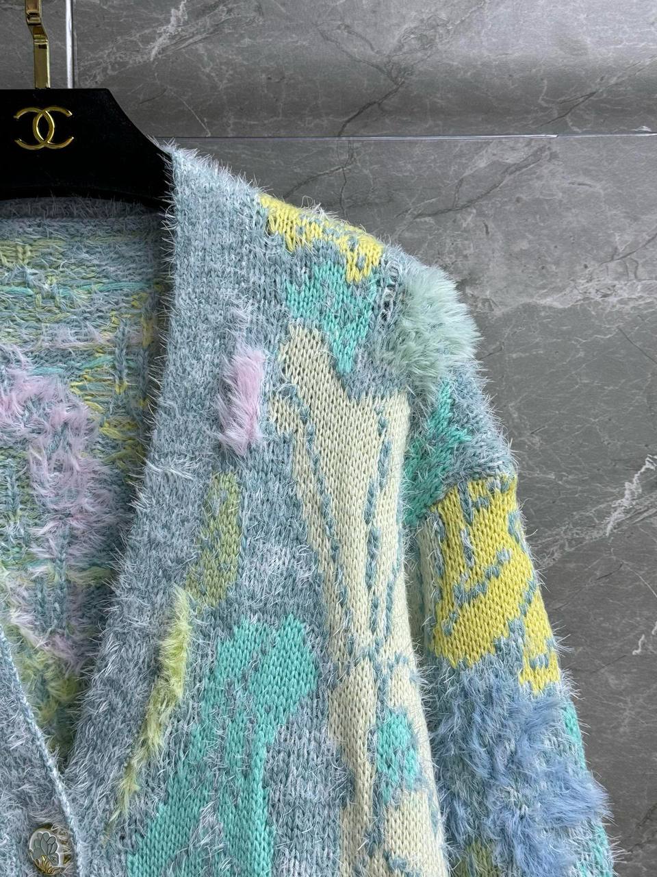 CHANEL Женский кардиган  CHANEL Женский кардиган