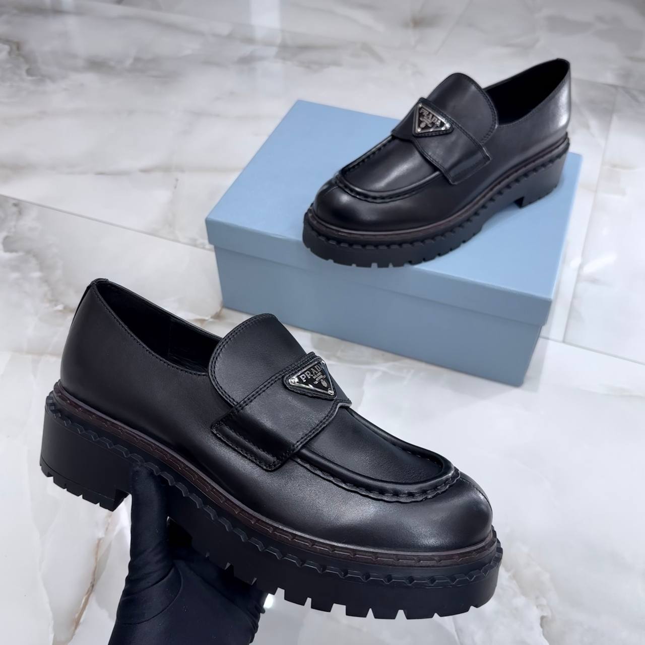 PRADA Женские лоферы PRADA Женские лоферы