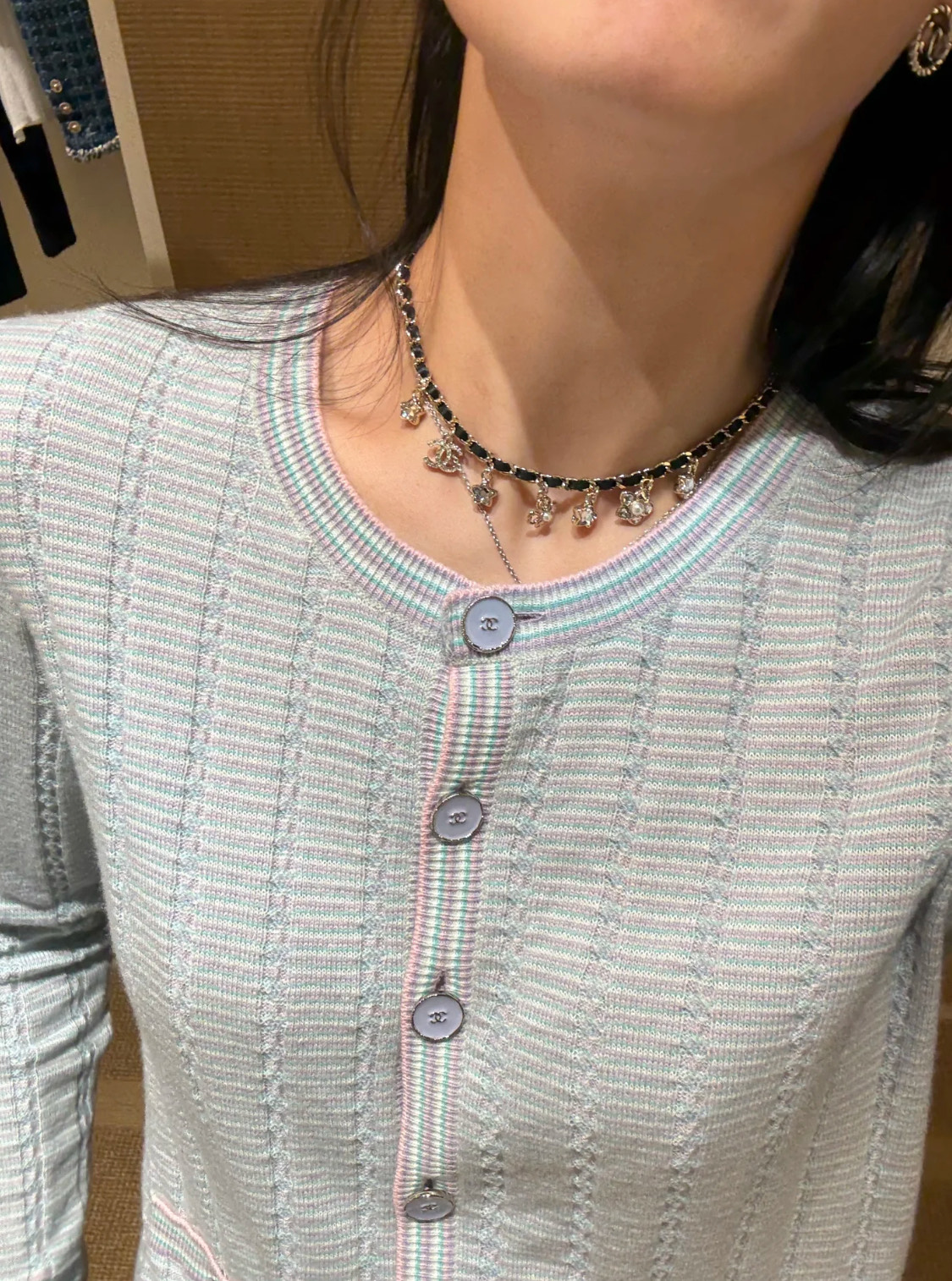 CHANEL Женское колье CHANEL Женское колье