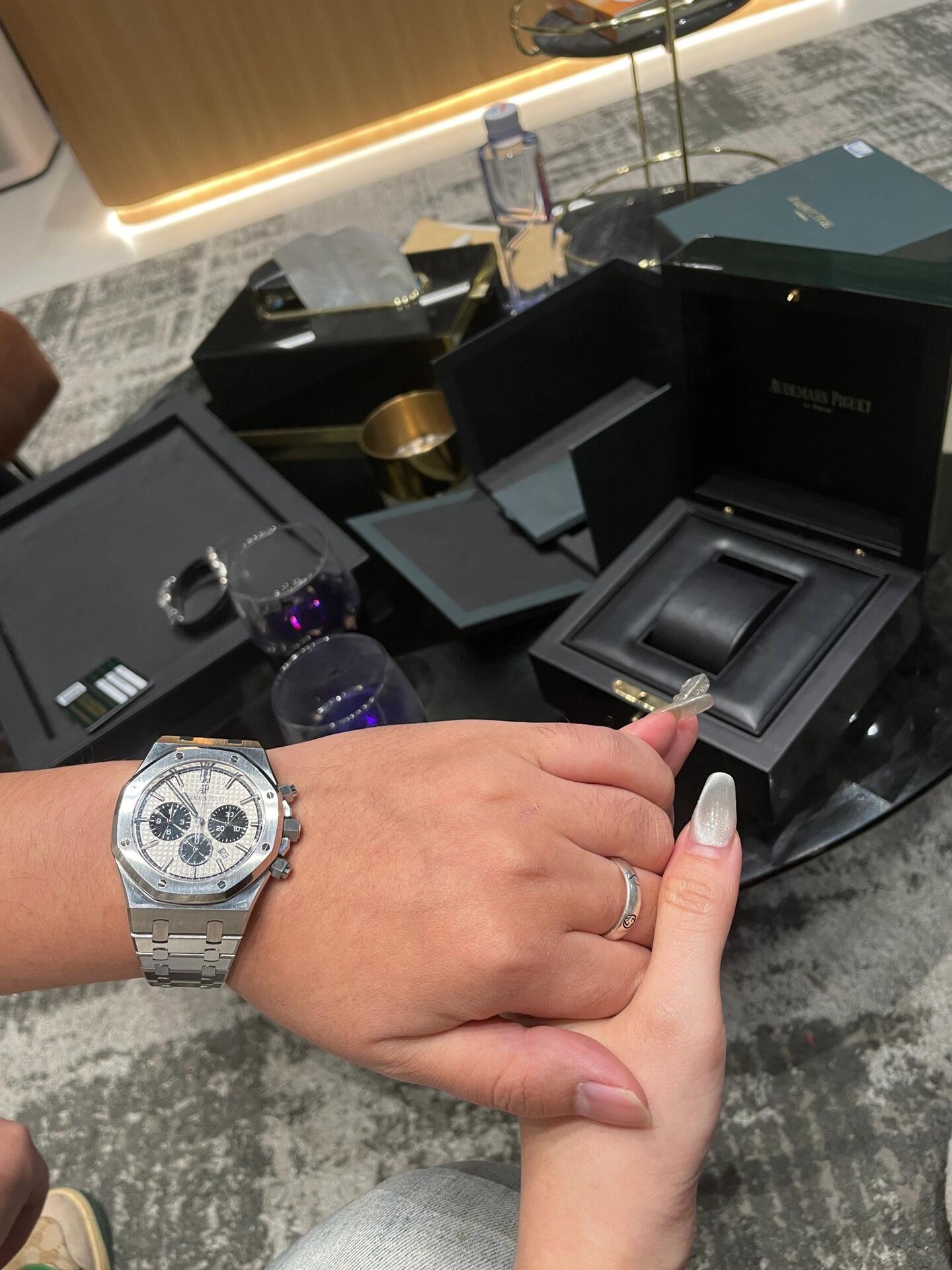 AUDEMARS PIGUET Мужские часы Royal Oak Chronograph 41 сталь AUDEMARS PIGUET Мужские часы Royal Oak Chronograph 41 сталь