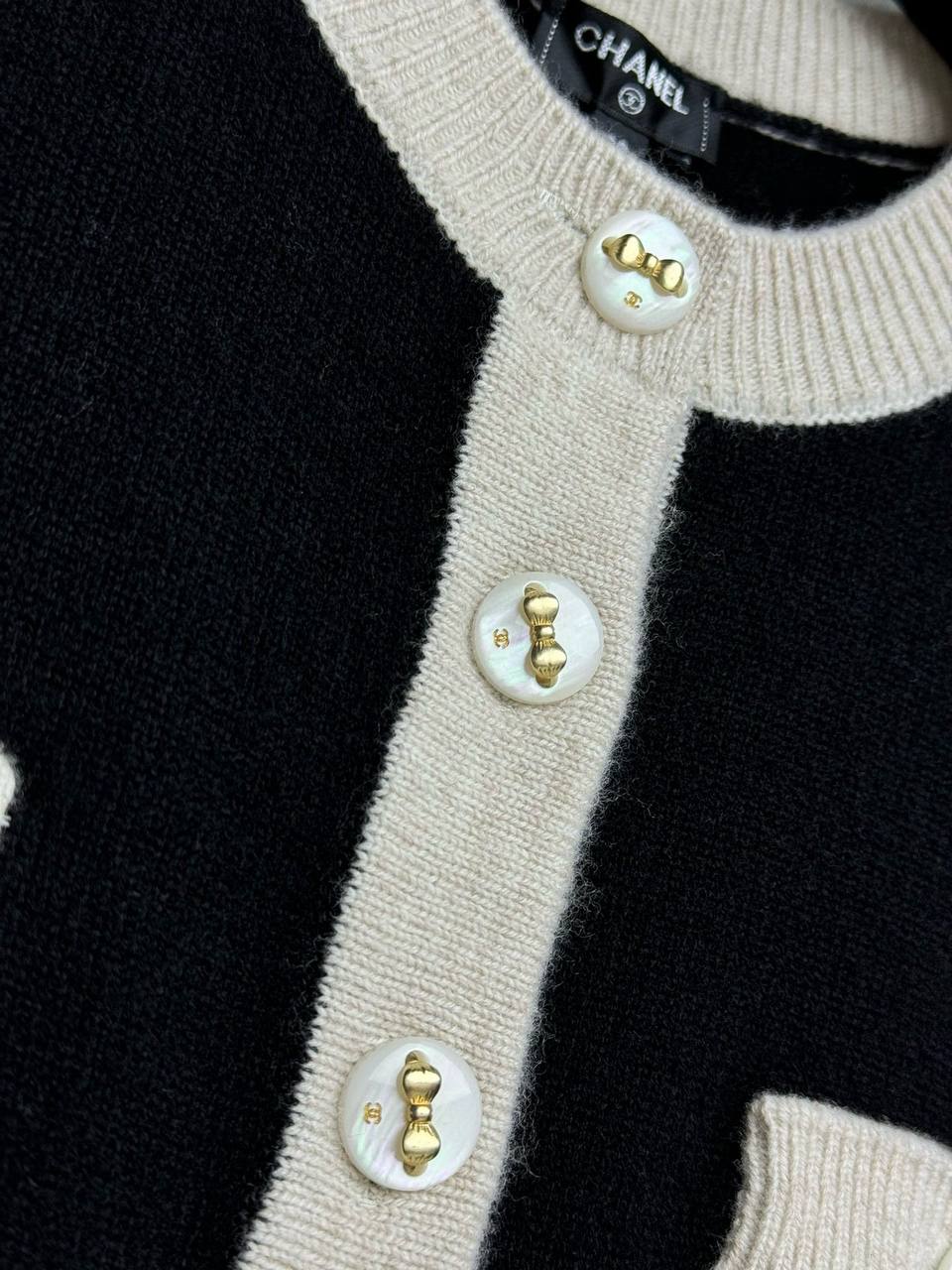 CHANEL Женский кардиган CHANEL Женский кардиган