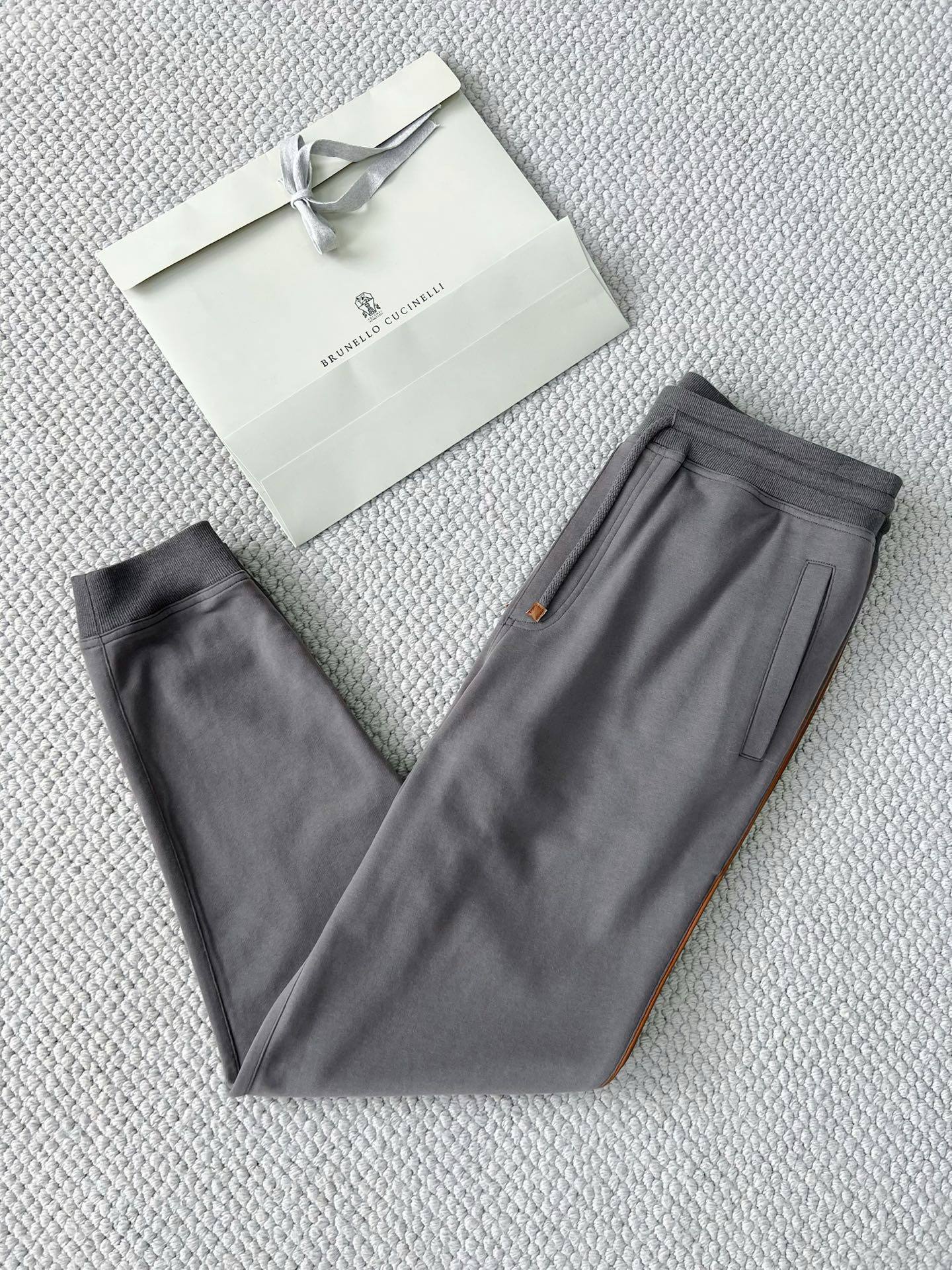 BRUNELLO CUCINELLI Мужской костюм