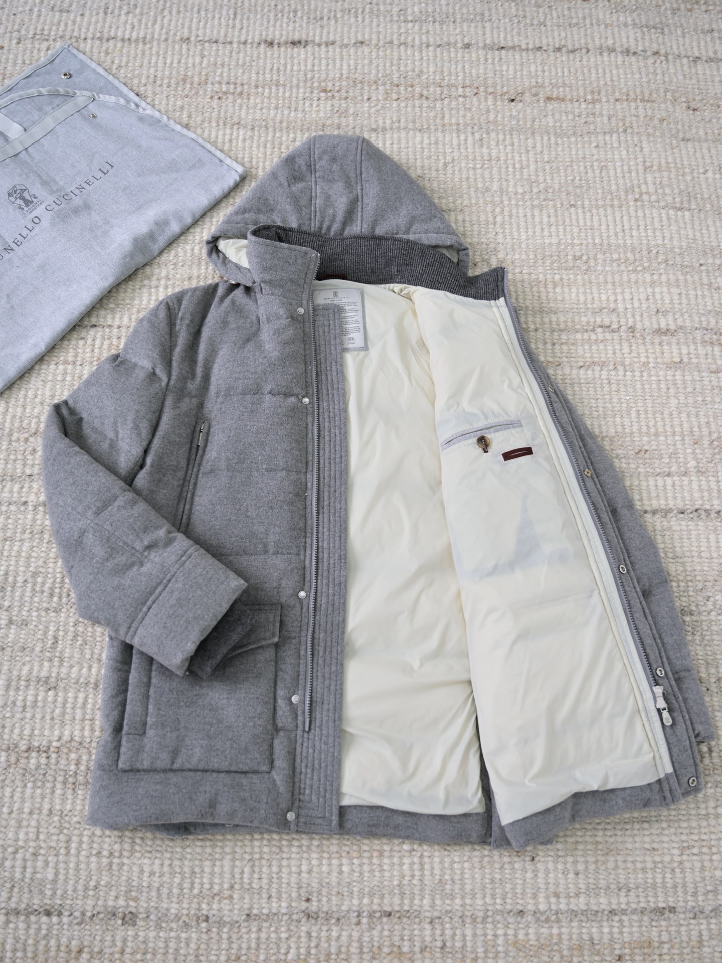 BRUNELLO CUCINELLI Мужской пуховик 