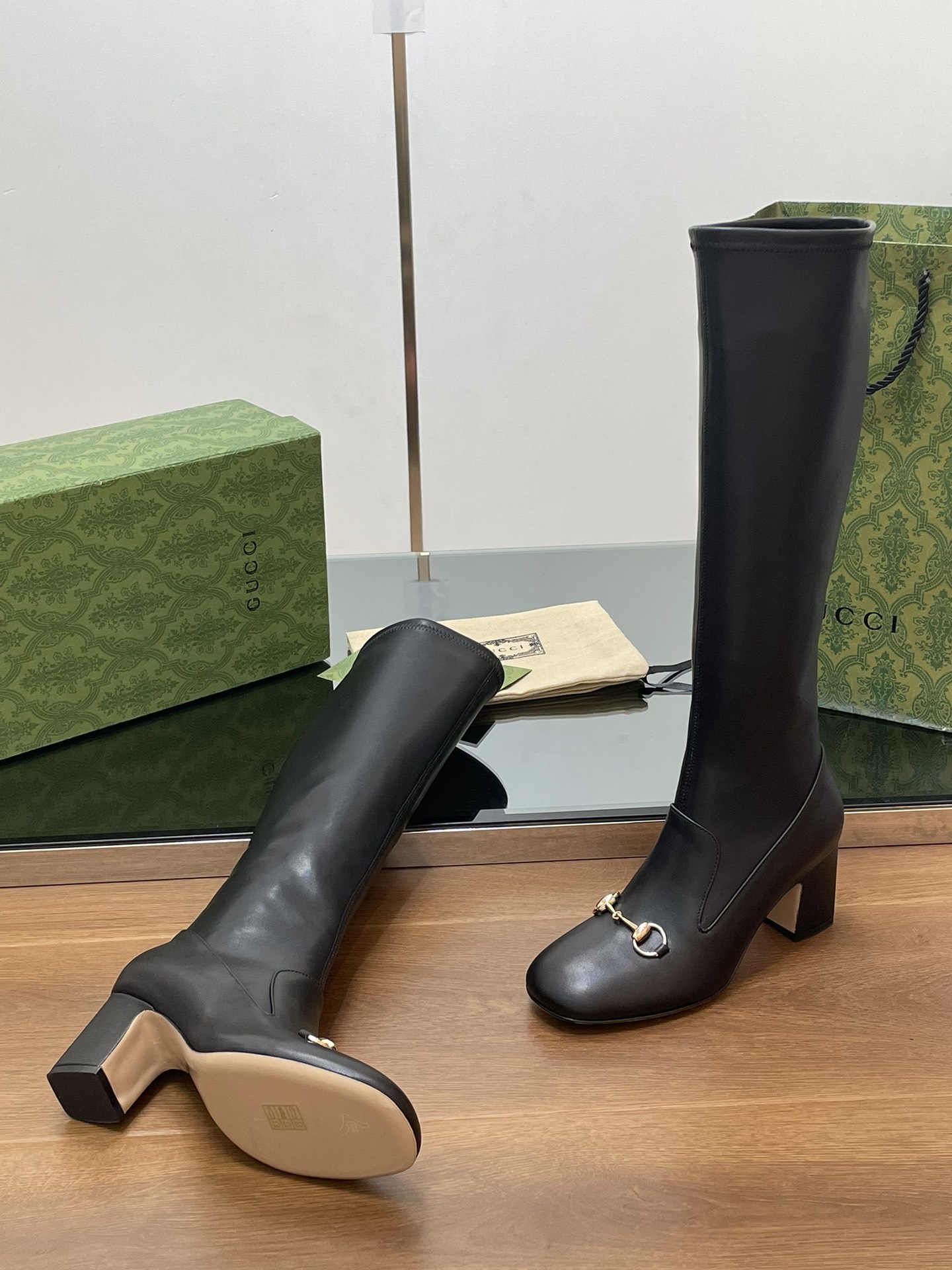 GUCCI Женские сапоги GG Horsebit GUCCI Женские сапоги GG Horsebit