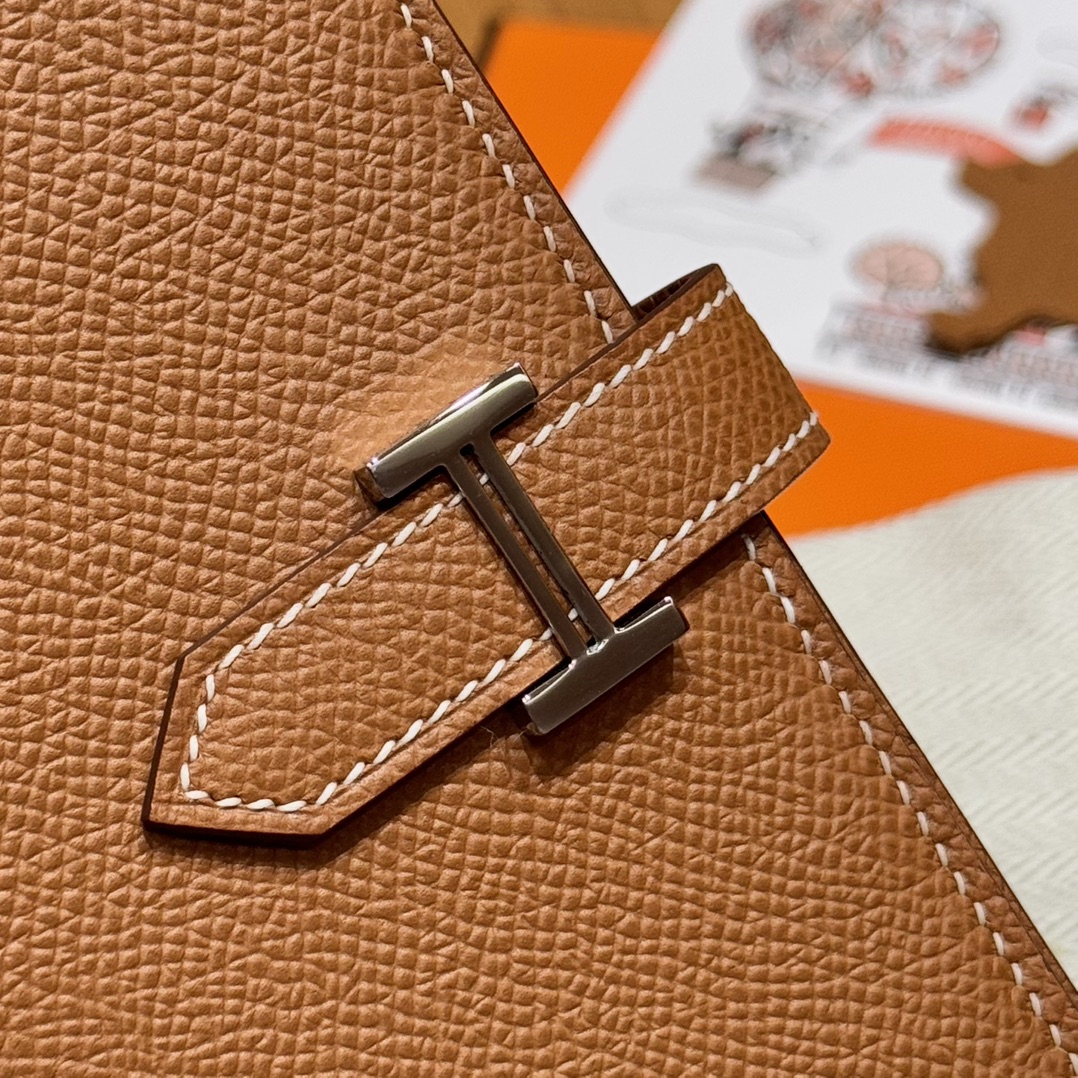 HERMES Кошелёк Bearn 17.5 см 37/Gold Epsom HERMES Кошелёк Bearn 17.5 см 37/Gold Epsom