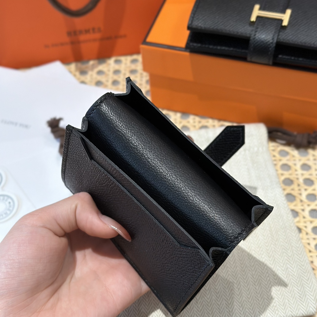 HERMES Кошелёк Bearn 10 см 89/Noir Epsom HERMES Кошелёк Bearn 10 см 89/Noir Epsom