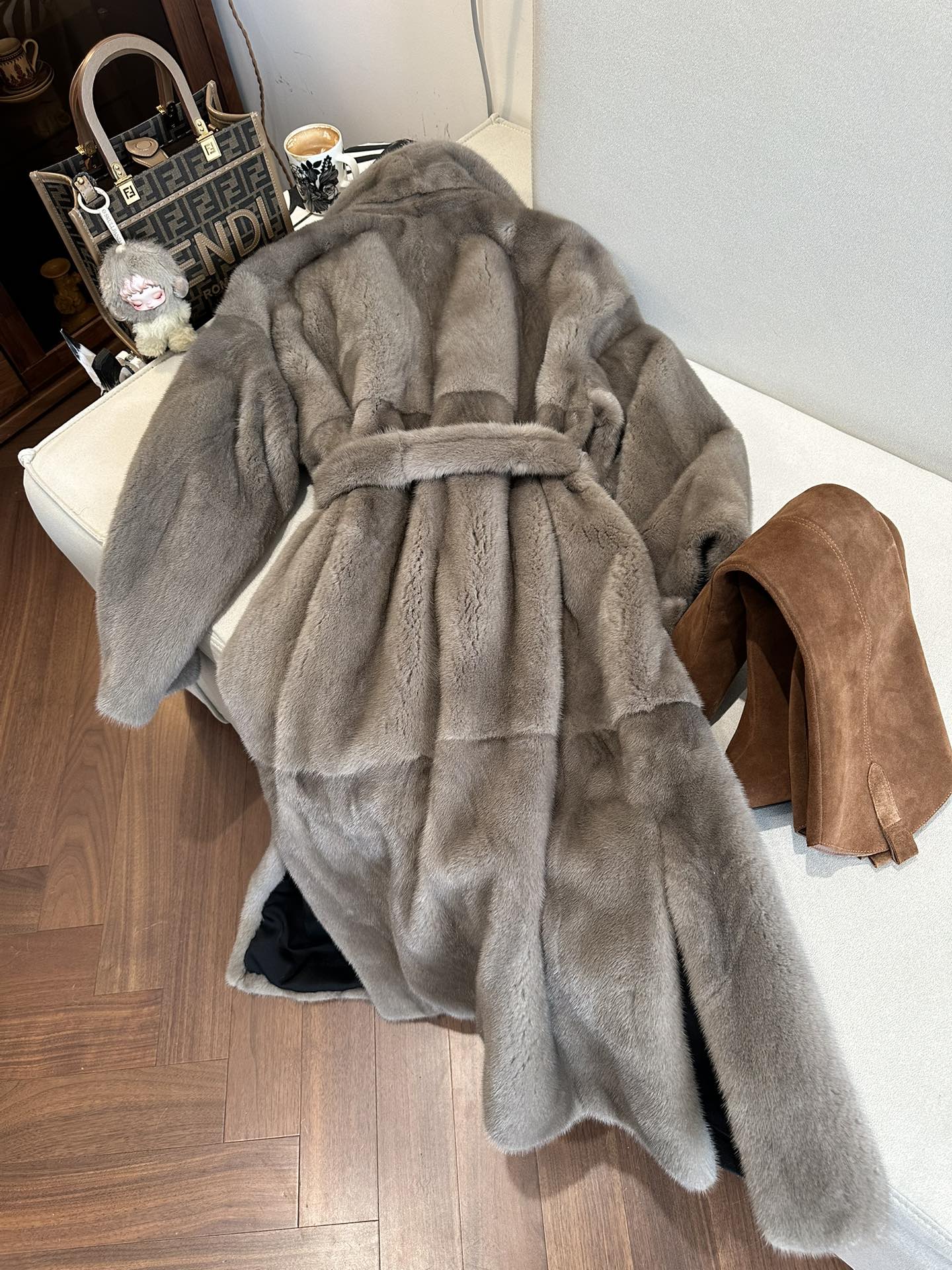 BRUNELLO CUCINELLI Женская шуба из норки BRUNELLO CUCINELLI Женская шуба из норки