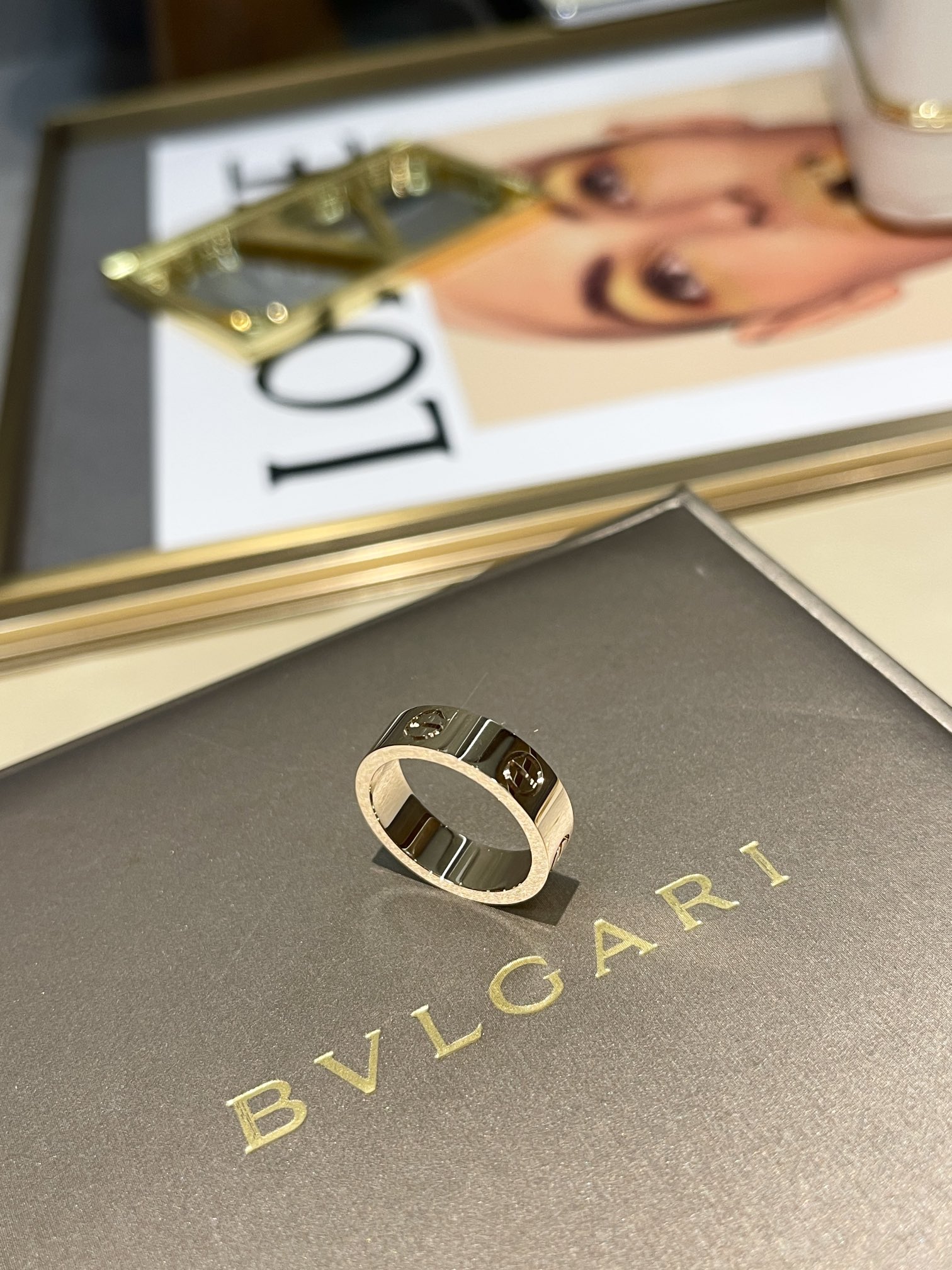 CARTIER Кольцо Love из розового золота CARTIER Кольцо Love из розового золота