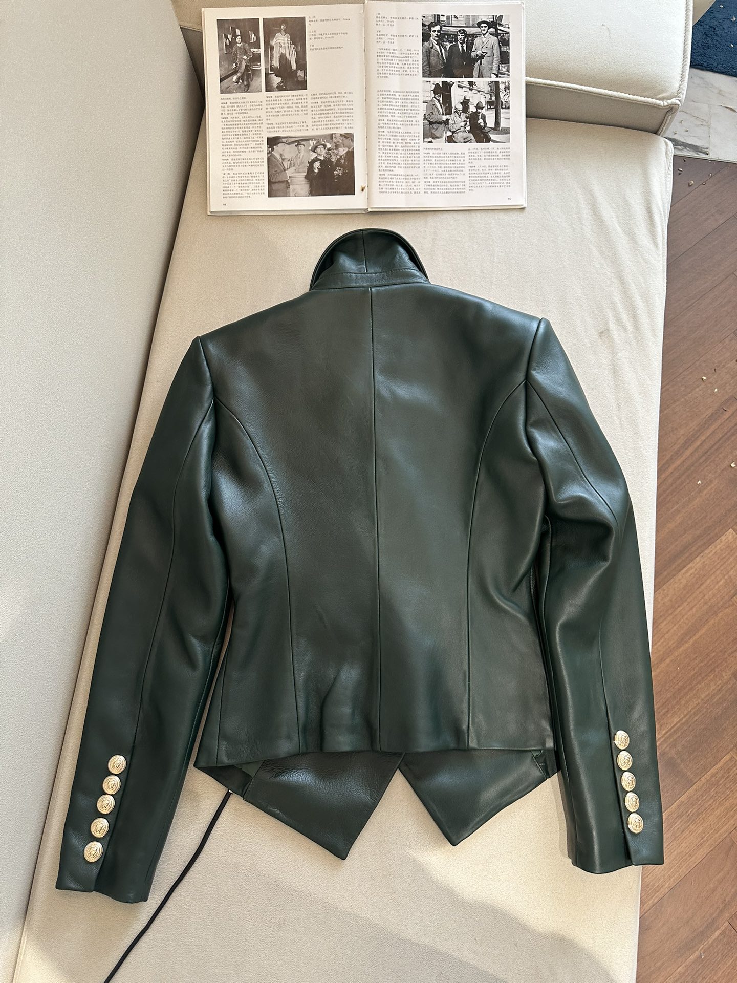 BALMAIN Женский кожаный жакет BALMAIN Женский кожаный жакет