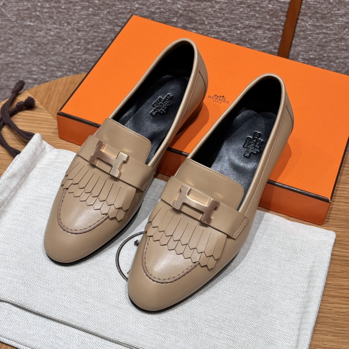 HERMES Женские лоферы Royal 