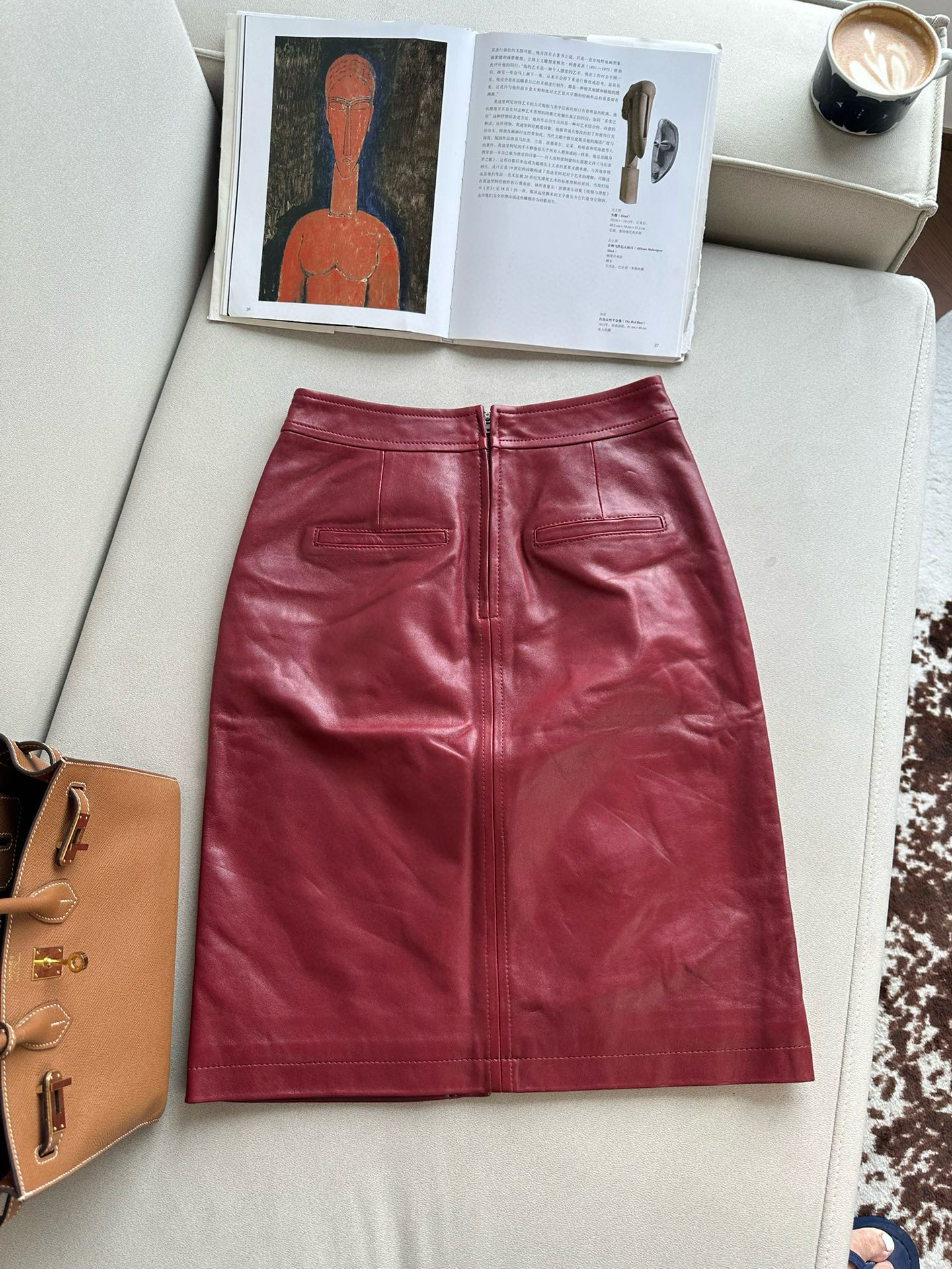 SAINT LAURENT Женский кожаный костюм с юбкой-карандаш SAINT LAURENT Женский кожаный костюм с юбкой-карандаш