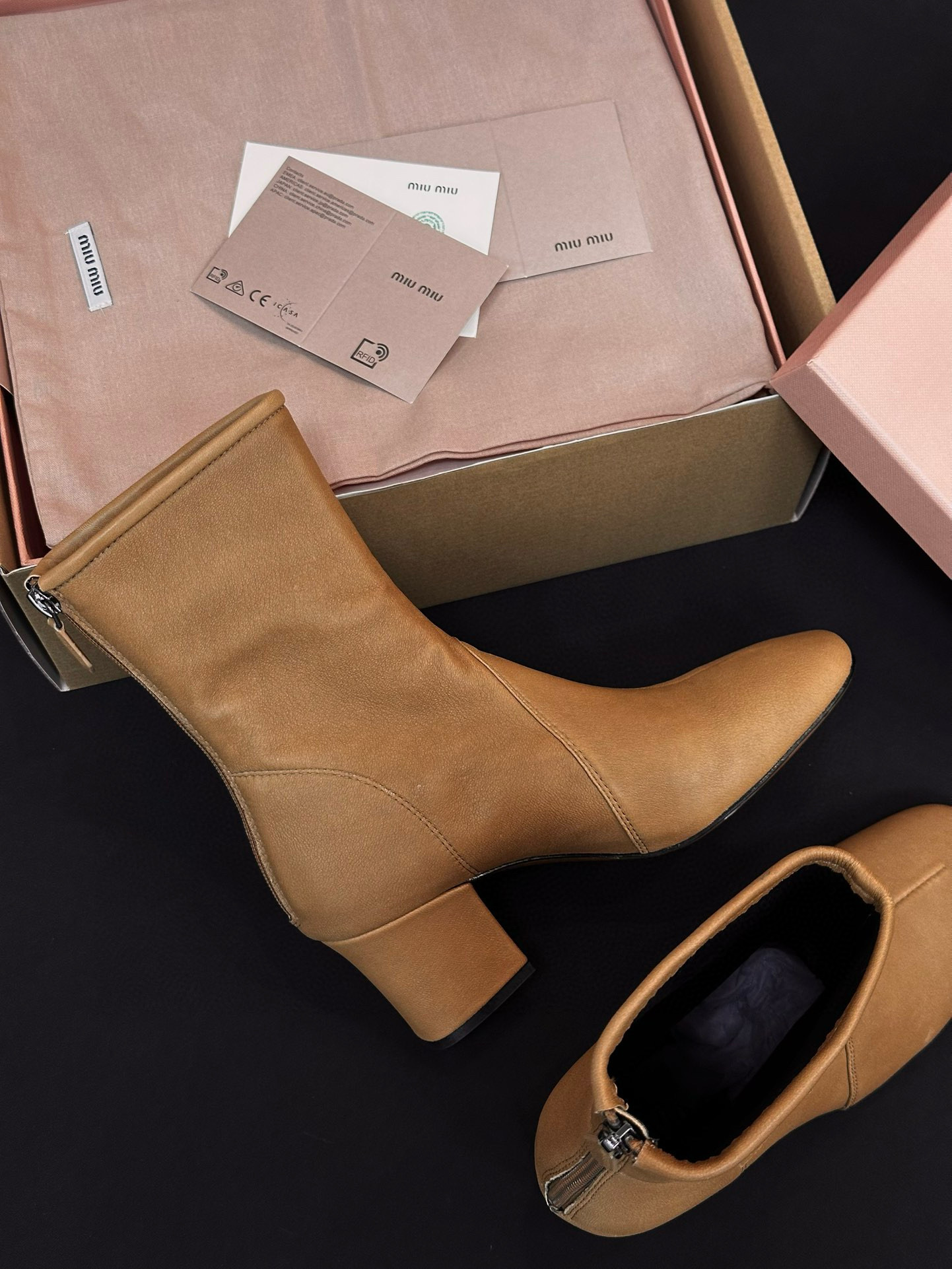 MIU MIU Женские ботильоны из овчины 