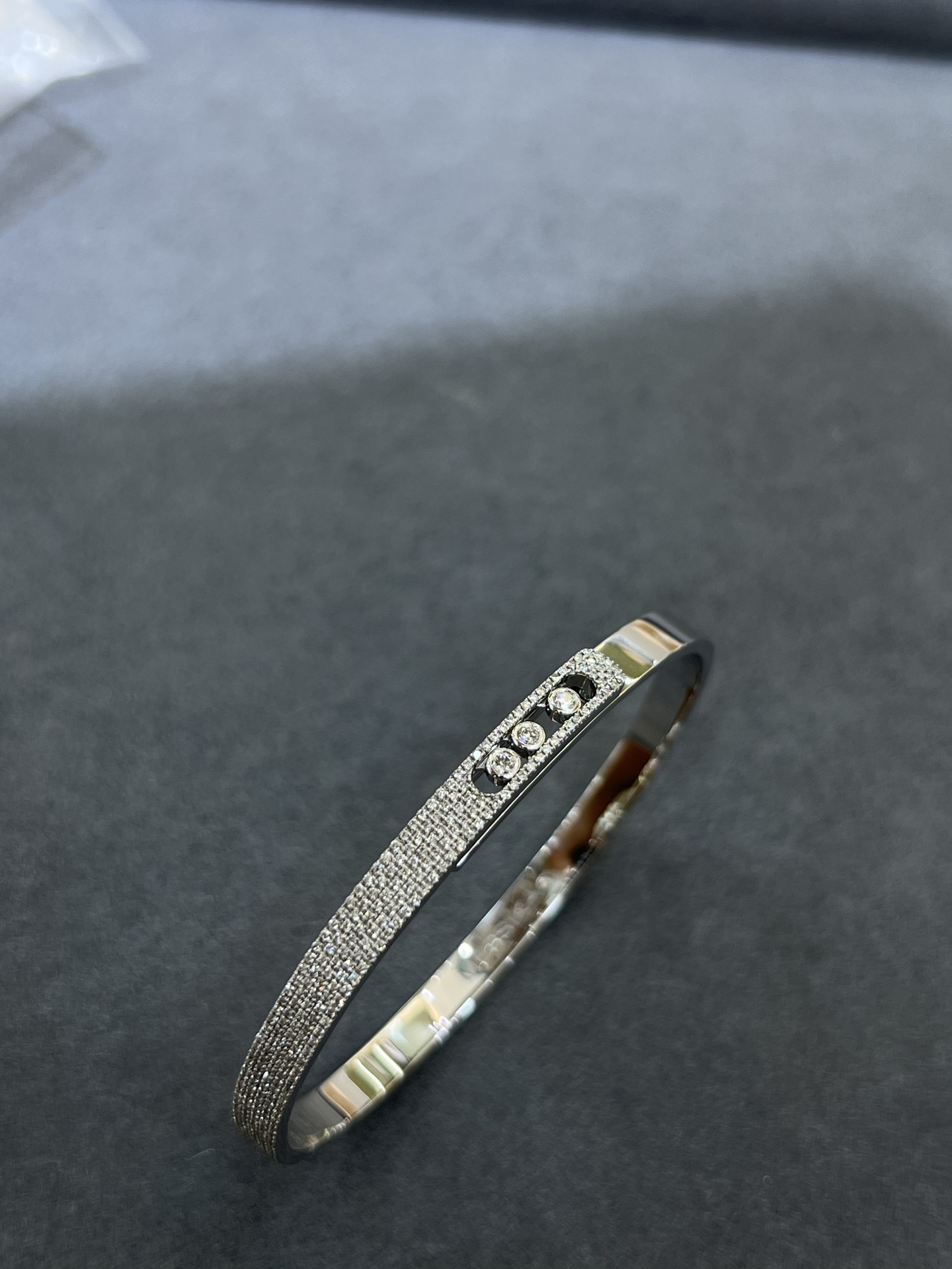 MESSIKA Браслет Move белое золото и бриллианты MESSIKA Браслет Move белое золото и бриллианты