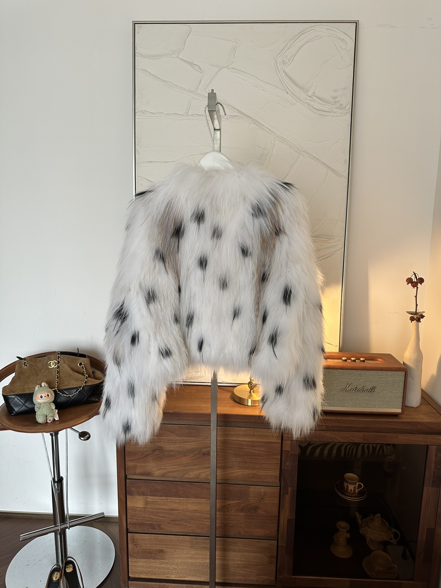 FENDI Женская шуба из меха лисы FENDI Женская шуба из меха лисы