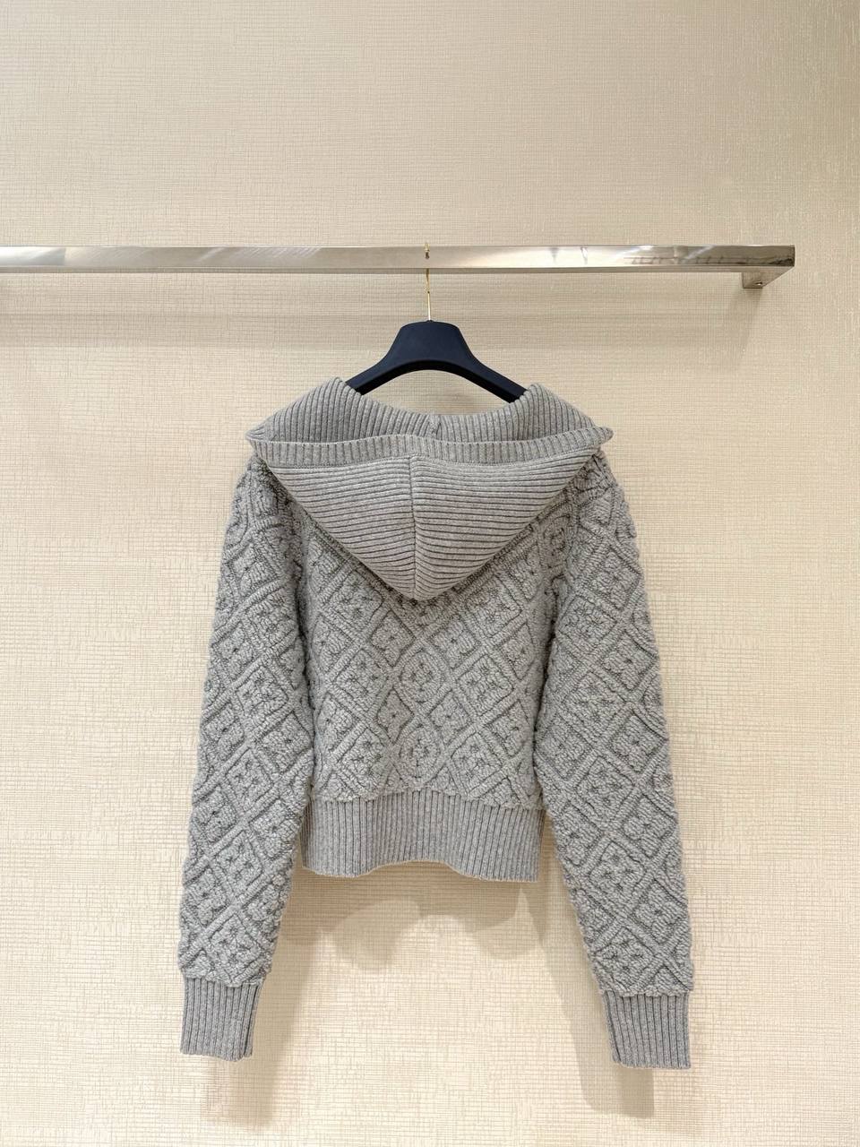 LOUIS VUITTON Женский кардиган из смесовой шерсти LOUIS VUITTON Женский кардиган из смесовой шерсти