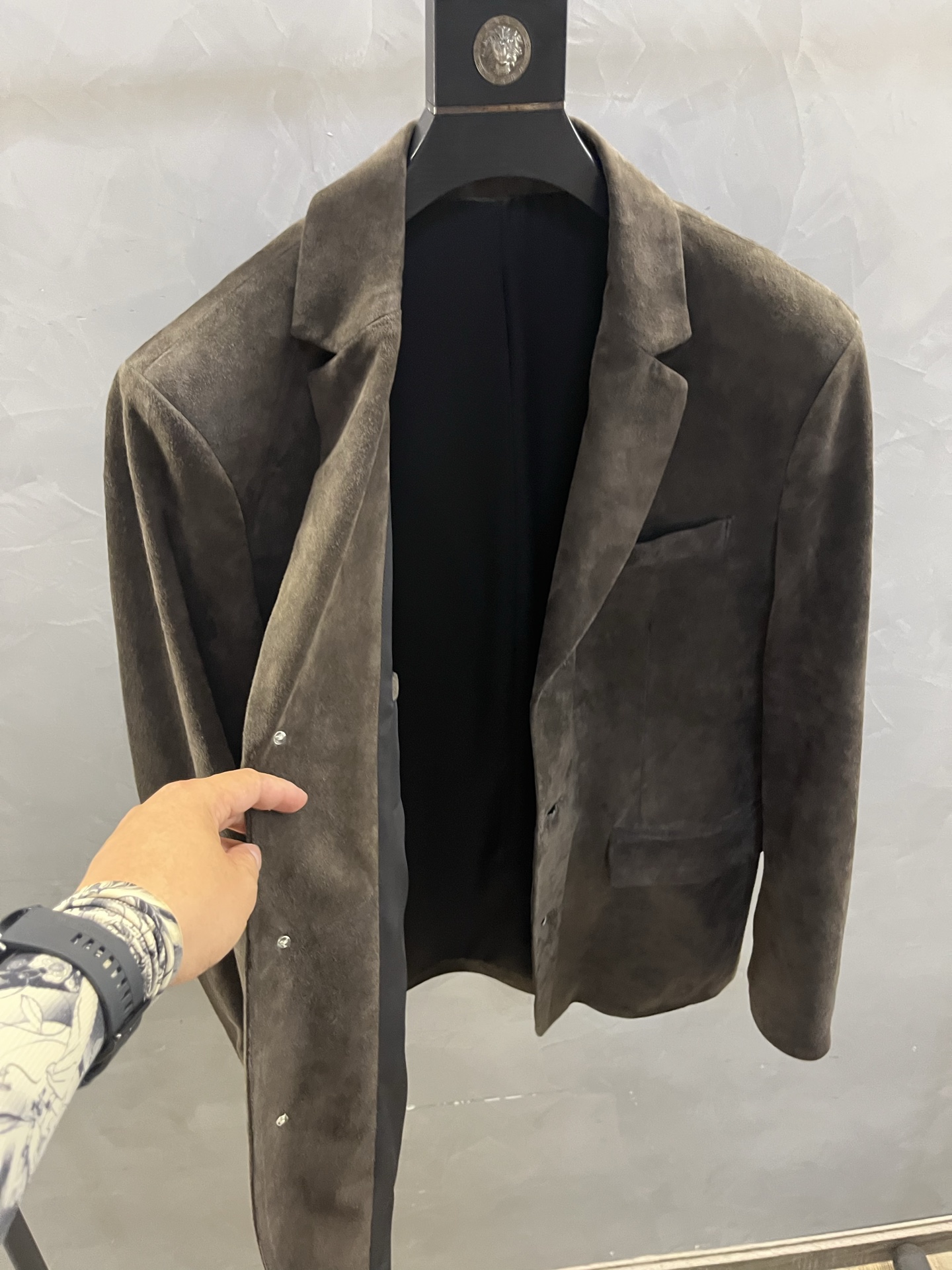 LOUIS VUITTON Мужской пиджак из замши LOUIS VUITTON Мужской пиджак из замши