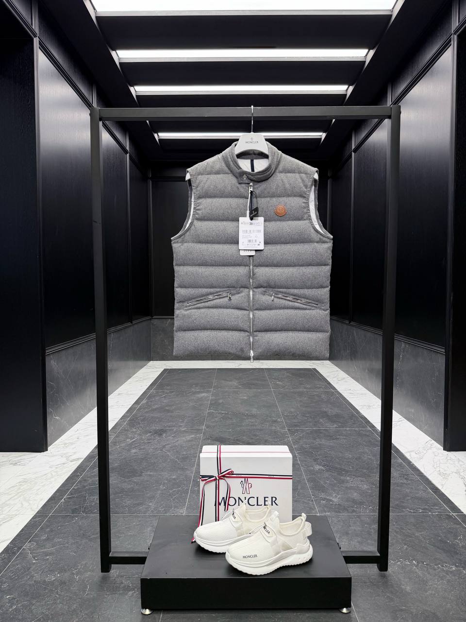 MONCLER Мужской жилет MONCLER Мужской жилет