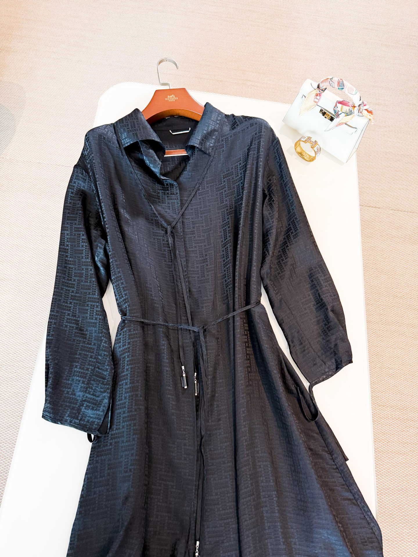 HERMES Женское атласное платье HERMES Женское атласное платье