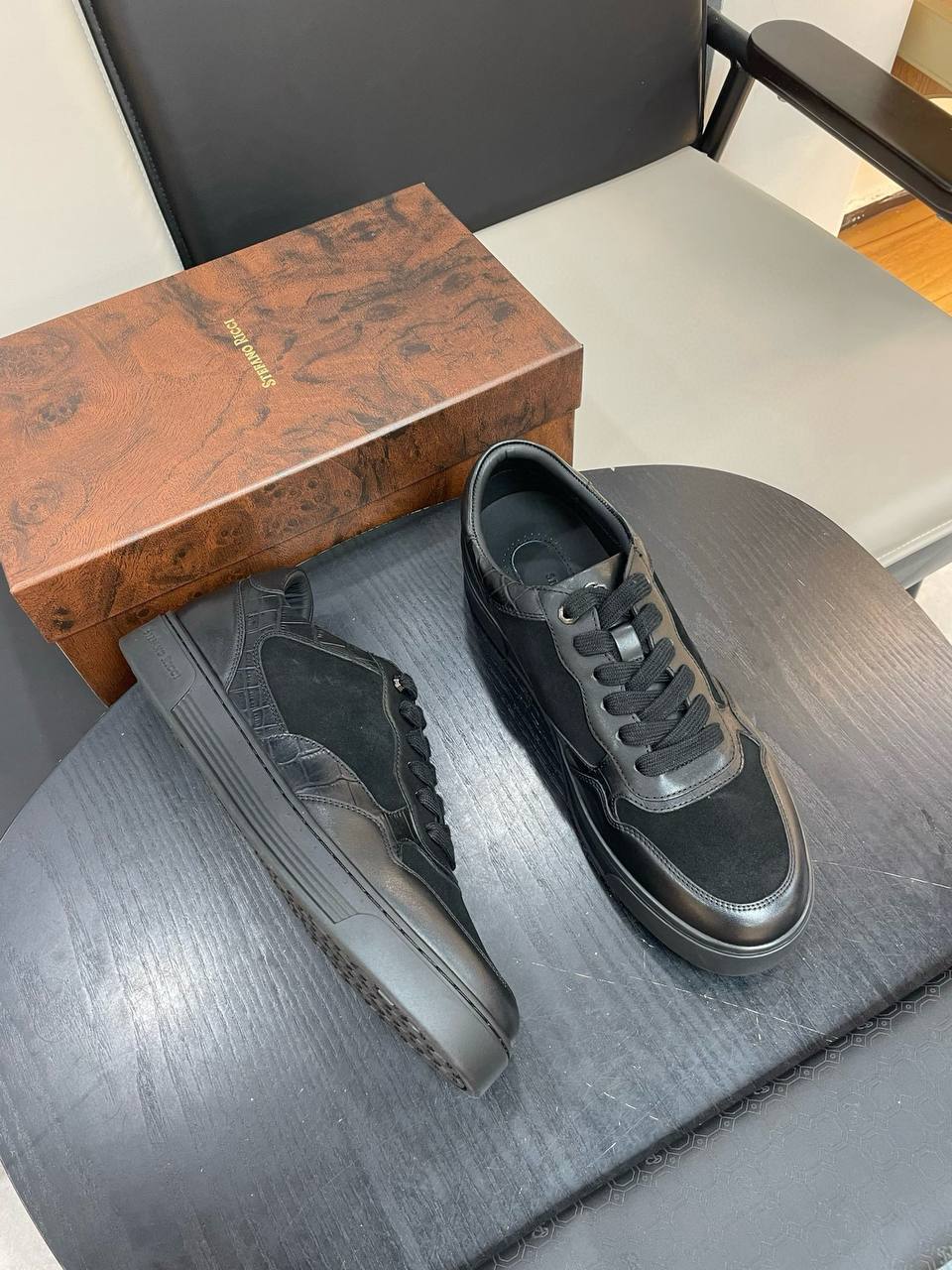 STEFANO RICCI Мужские кроссовки с комбинированным верхом из гладкой кожи и бархатистой замши STEFANO RICCI Мужские кроссовки с комбинированным верхом из гладкой кожи и бархатистой замши