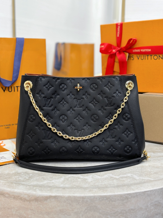 LOUIS VUITTON Женская сумка Anytime PM M14414