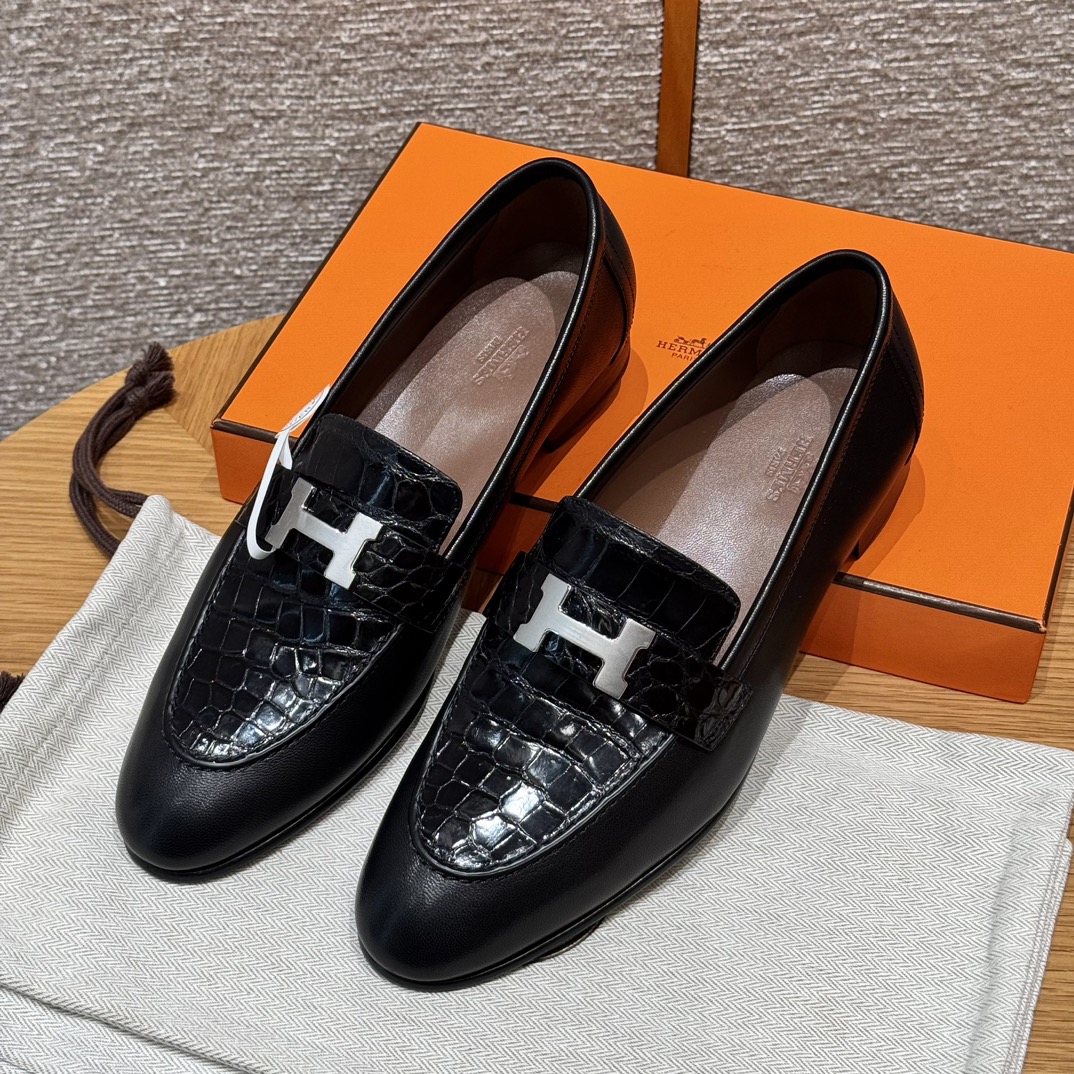 HERMES Женские лоферы Paris кожа аллигатора  HERMES Женские лоферы Paris кожа аллигатора