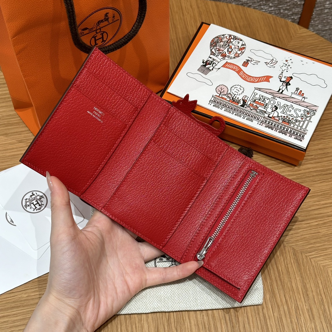 HERMES Кошелёк Bearn 11 см Q5/Rouge casque Chèvre HERMES Кошелёк Bearn 11 см Q5/Rouge casque Chèvre